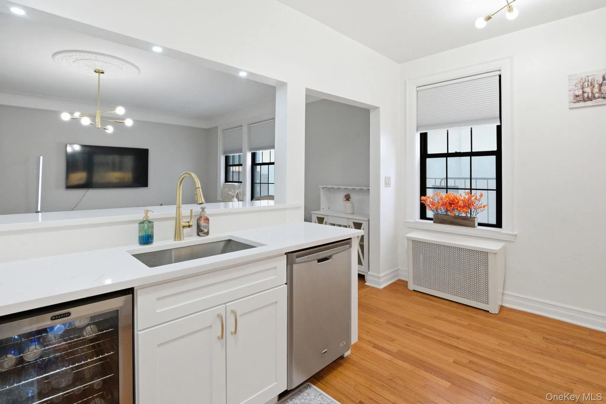 26 Pondfield Road, Yonkers, NY, 2 Bedrooms Bedrooms, 6 Rooms Rooms,1 BathroomBathrooms,Residential Lease,For Rent,Pondfield,0,971041 26 Pondfield Road, Yonkers, NY, 2 Bedrooms Bedrooms, 6 Rooms Rooms,1 BathroomBathrooms,Residential Lease,For Rent,Pondfield,0,971041