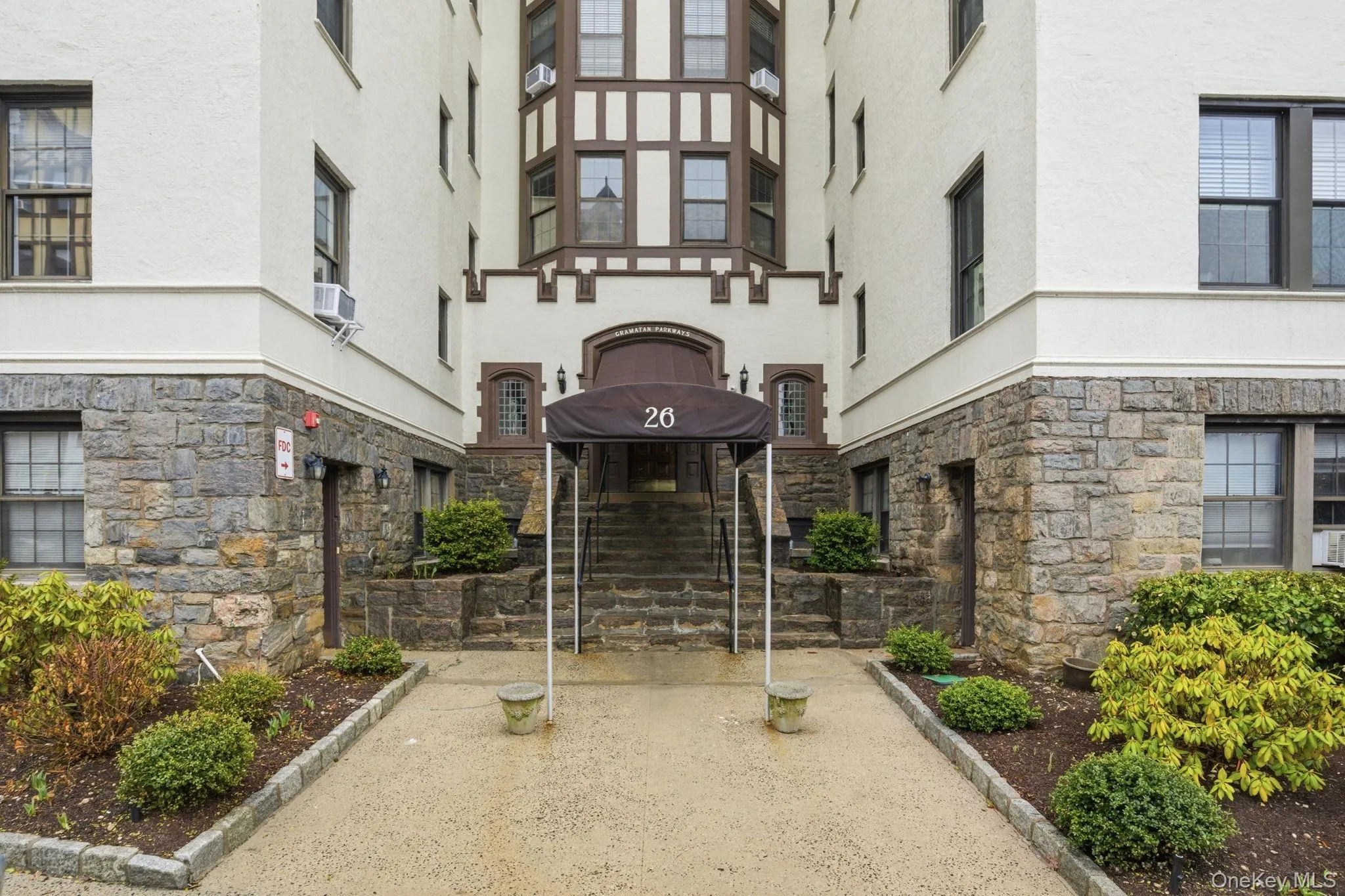 26 Pondfield Road, Yonkers, NY, 2 Bedrooms Bedrooms, 6 Rooms Rooms,1 BathroomBathrooms,Residential Lease,For Rent,Pondfield,0,971041 26 Pondfield Road, Yonkers, NY, 2 Bedrooms Bedrooms, 6 Rooms Rooms,1 BathroomBathrooms,Residential Lease,For Rent,Pondfield,0,971041
