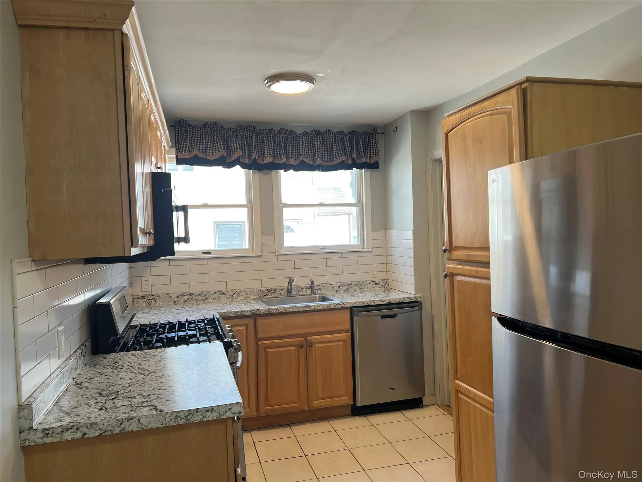 539 Central Avenue, Oyster Bay, NY, 3 Bedrooms Bedrooms, 6 Rooms Rooms,1 BathroomBathrooms,Residential Lease,For Rent,Central,0,971044 539 Central Avenue, Oyster Bay, NY, 3 Bedrooms Bedrooms, 6 Rooms Rooms,1 BathroomBathrooms,Residential Lease,For Rent,Central,0,971044