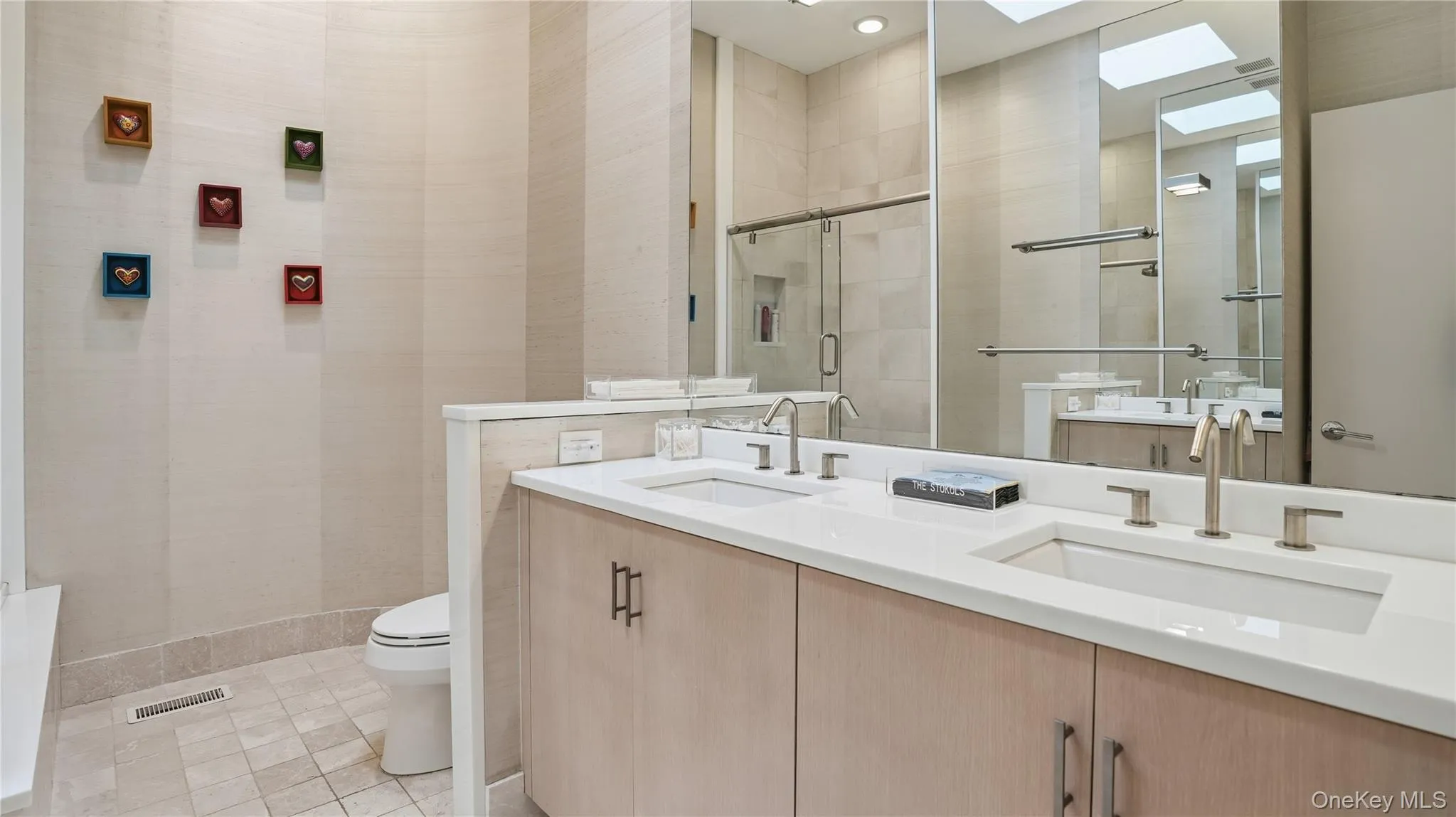 15 Blueberry Lane, Southampton, NY, 4 Bedrooms Bedrooms, 8 Rooms Rooms,3 BathroomsBathrooms,Residential Lease,For Rent,Blueberry,0,971046 15 Blueberry Lane, Southampton, NY, 4 Bedrooms Bedrooms, 8 Rooms Rooms,3 BathroomsBathrooms,Residential Lease,For Rent,Blueberry,0,971046