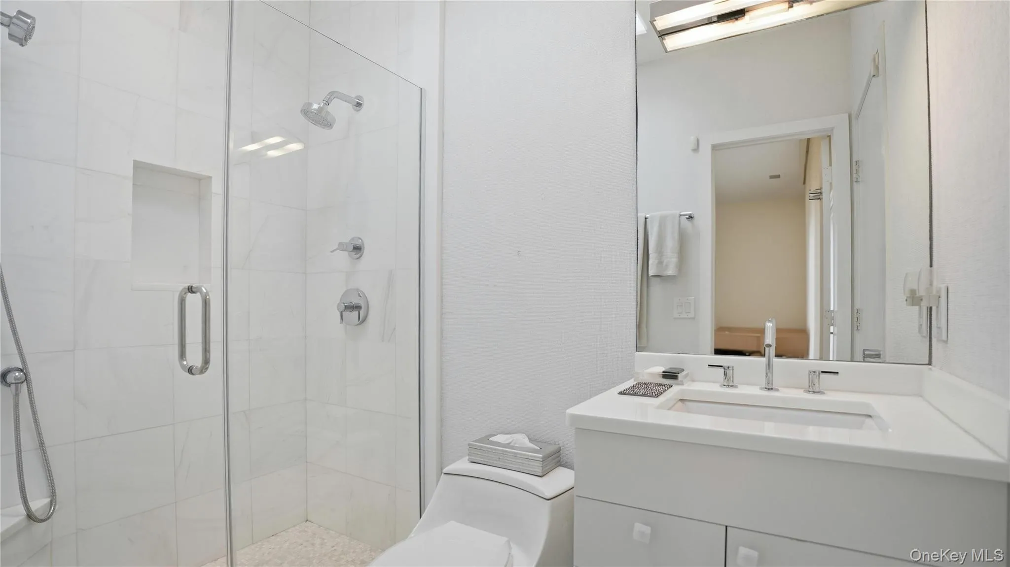 15 Blueberry Lane, Southampton, NY, 4 Bedrooms Bedrooms, 8 Rooms Rooms,3 BathroomsBathrooms,Residential Lease,For Rent,Blueberry,0,971046 15 Blueberry Lane, Southampton, NY, 4 Bedrooms Bedrooms, 8 Rooms Rooms,3 BathroomsBathrooms,Residential Lease,For Rent,Blueberry,0,971046