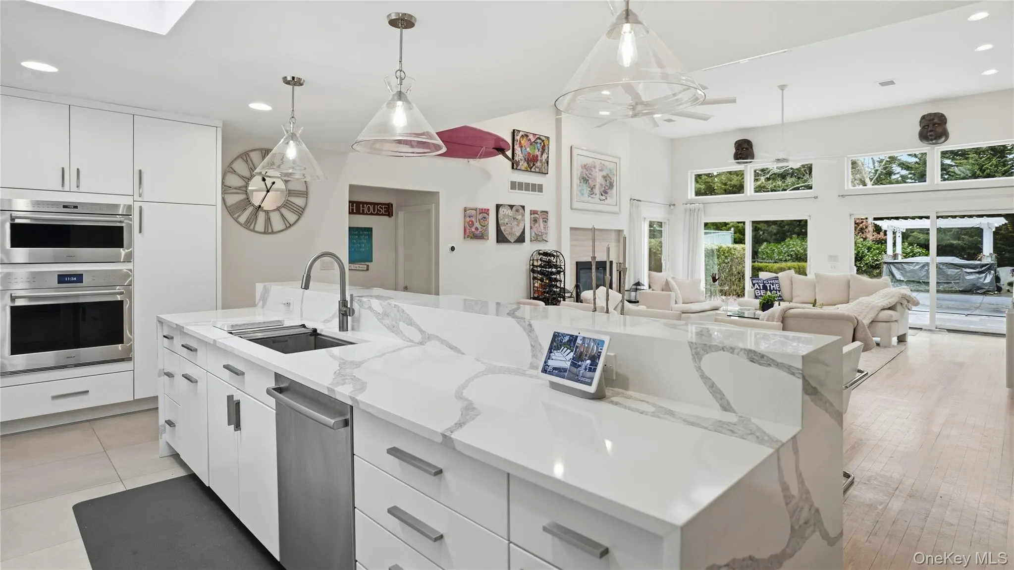 15 Blueberry Lane, Southampton, NY, 4 Bedrooms Bedrooms, 8 Rooms Rooms,3 BathroomsBathrooms,Residential Lease,For Rent,Blueberry,0,971046 15 Blueberry Lane, Southampton, NY, 4 Bedrooms Bedrooms, 8 Rooms Rooms,3 BathroomsBathrooms,Residential Lease,For Rent,Blueberry,0,971046