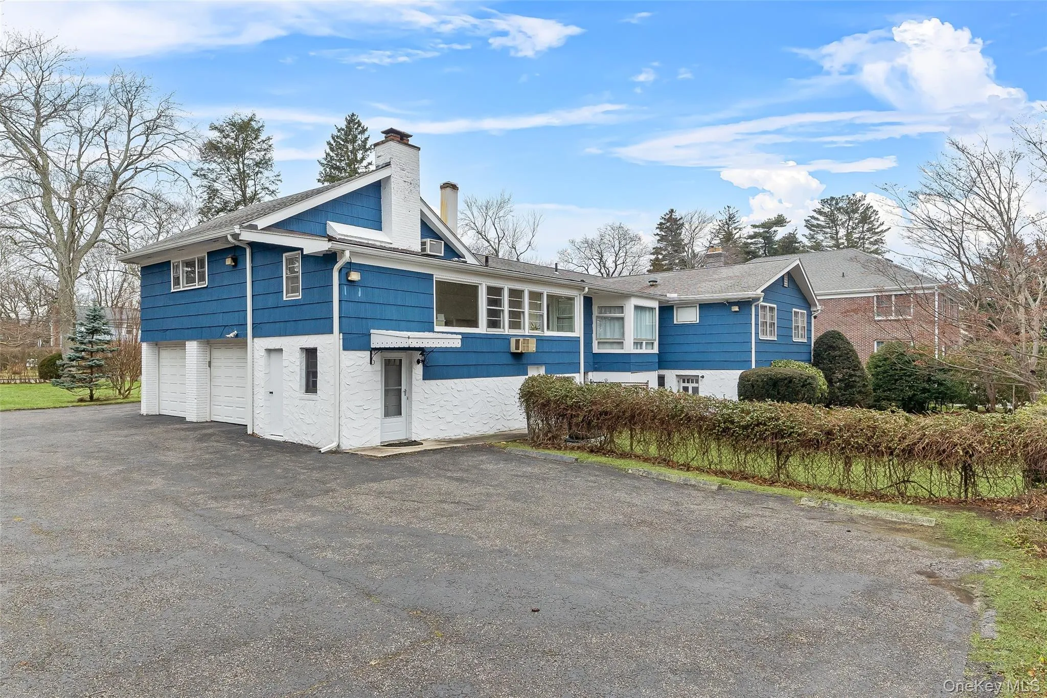 Plenty of parking in attached 2-car garage and in back Plenty of parking in attached 2-car garage and in back