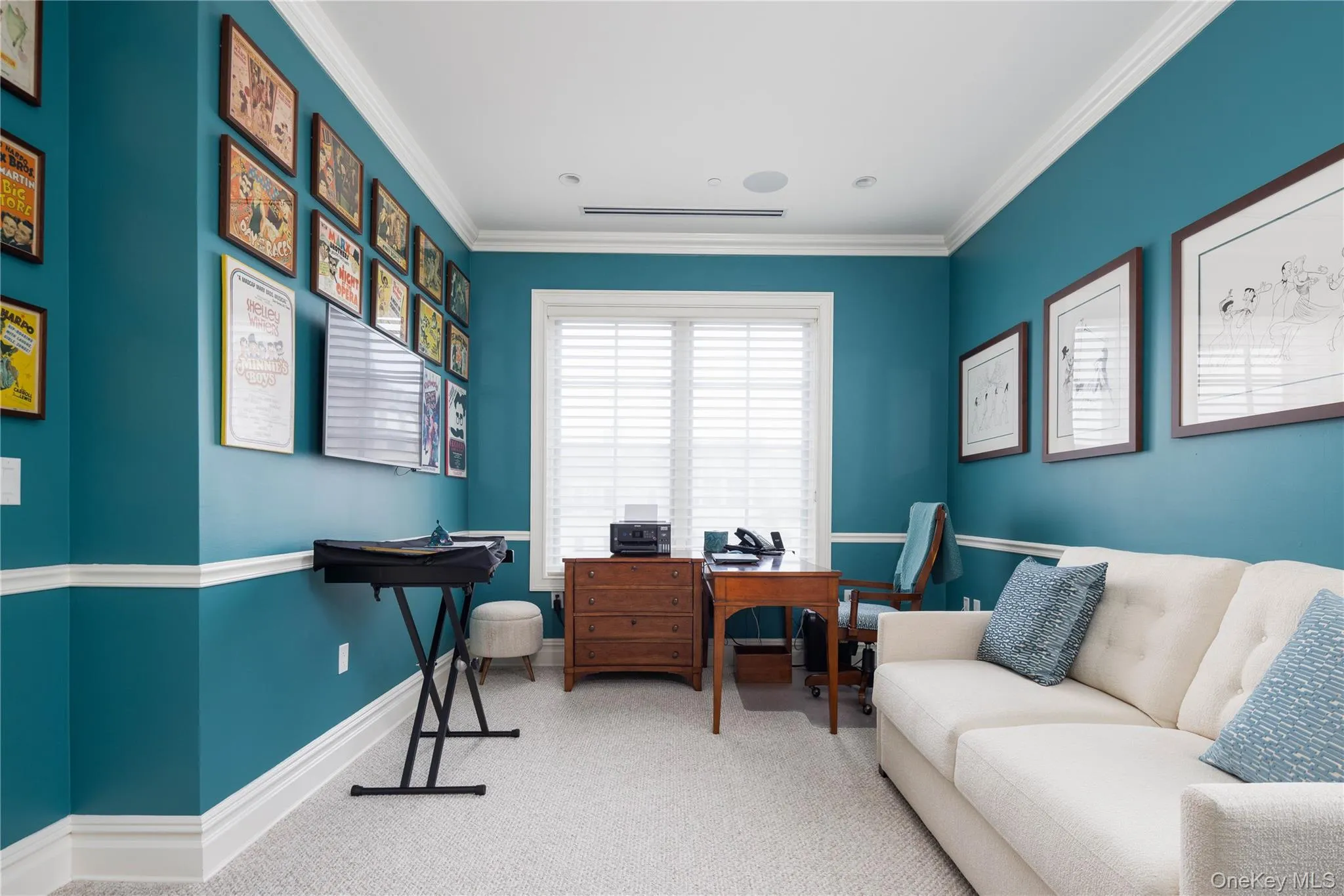 2000 Royal Court, North Hempstead, NY, 2 Bedrooms Bedrooms, 6 Rooms Rooms,2 BathroomsBathrooms,Residential,For Rent,Royal,0,971049 2000 Royal Court, North Hempstead, NY, 2 Bedrooms Bedrooms, 6 Rooms Rooms,2 BathroomsBathrooms,Residential,For Rent,Royal,0,971049