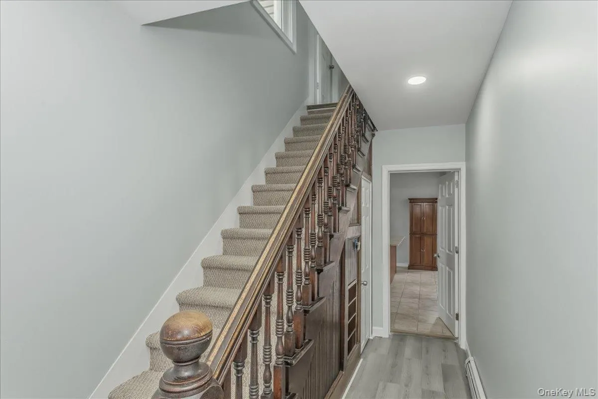 75 Anstice Street, Oyster Bay, NY, 2 Bedrooms Bedrooms, 4 Rooms Rooms,1 BathroomBathrooms,Residential Lease,For Rent,Anstice,0,971064 75 Anstice Street, Oyster Bay, NY, 2 Bedrooms Bedrooms, 4 Rooms Rooms,1 BathroomBathrooms,Residential Lease,For Rent,Anstice,0,971064
