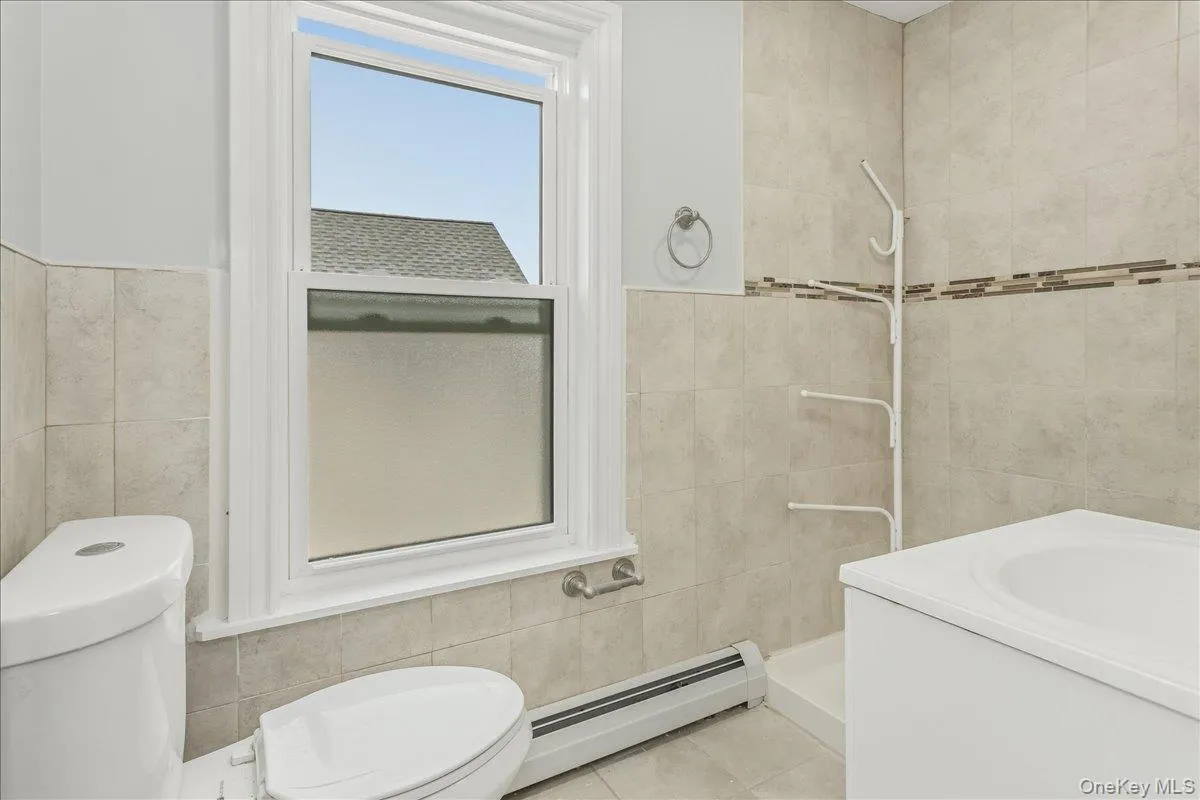 75 Anstice Street, Oyster Bay, NY, 2 Bedrooms Bedrooms, 4 Rooms Rooms,1 BathroomBathrooms,Residential Lease,For Rent,Anstice,0,971064 75 Anstice Street, Oyster Bay, NY, 2 Bedrooms Bedrooms, 4 Rooms Rooms,1 BathroomBathrooms,Residential Lease,For Rent,Anstice,0,971064