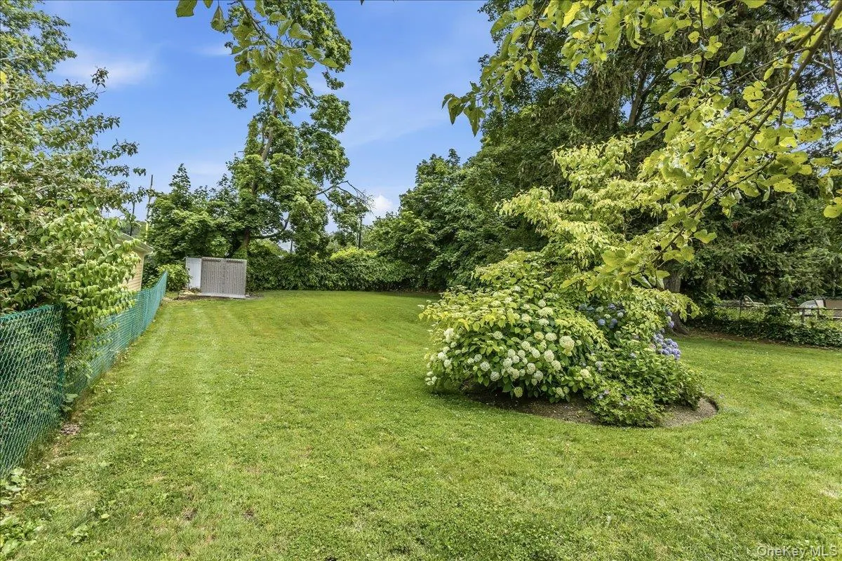 75 Anstice Street, Oyster Bay, NY, 2 Bedrooms Bedrooms, 4 Rooms Rooms,1 BathroomBathrooms,Residential Lease,For Rent,Anstice,0,971064 75 Anstice Street, Oyster Bay, NY, 2 Bedrooms Bedrooms, 4 Rooms Rooms,1 BathroomBathrooms,Residential Lease,For Rent,Anstice,0,971064