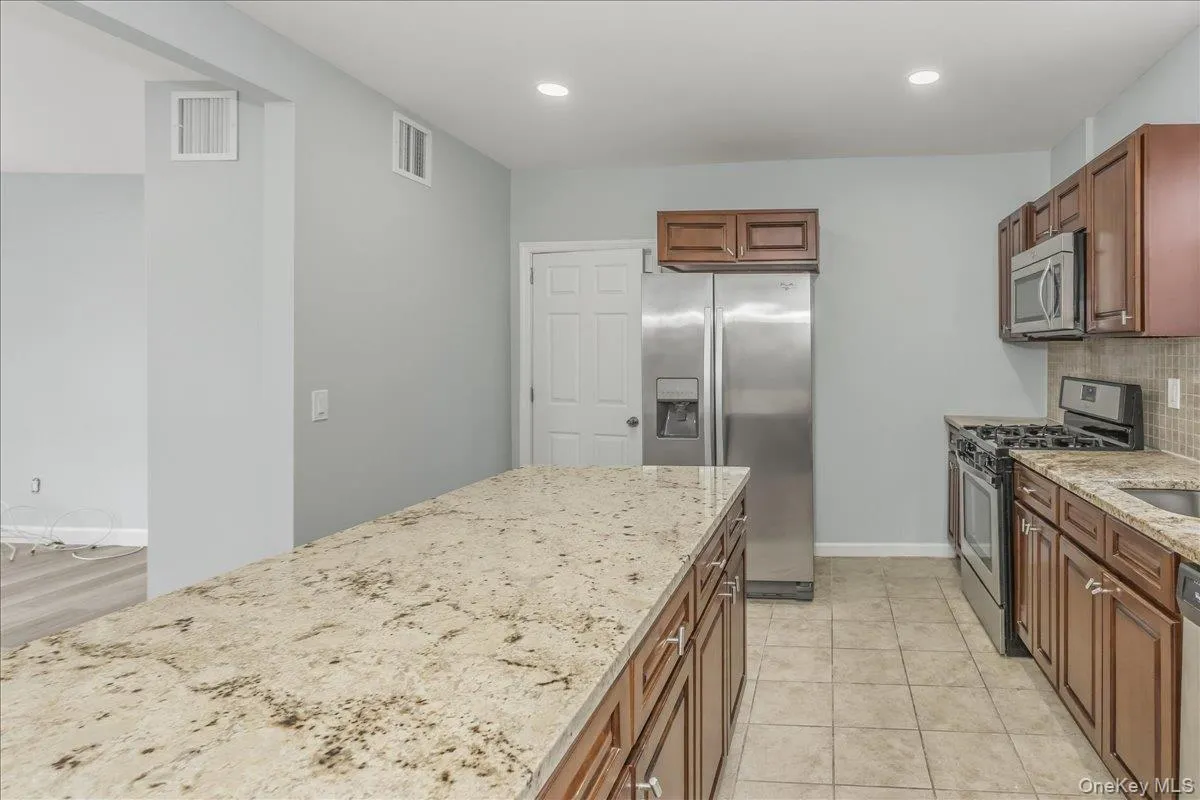 75 Anstice Street, Oyster Bay, NY, 2 Bedrooms Bedrooms, 4 Rooms Rooms,1 BathroomBathrooms,Residential Lease,For Rent,Anstice,0,971064 75 Anstice Street, Oyster Bay, NY, 2 Bedrooms Bedrooms, 4 Rooms Rooms,1 BathroomBathrooms,Residential Lease,For Rent,Anstice,0,971064