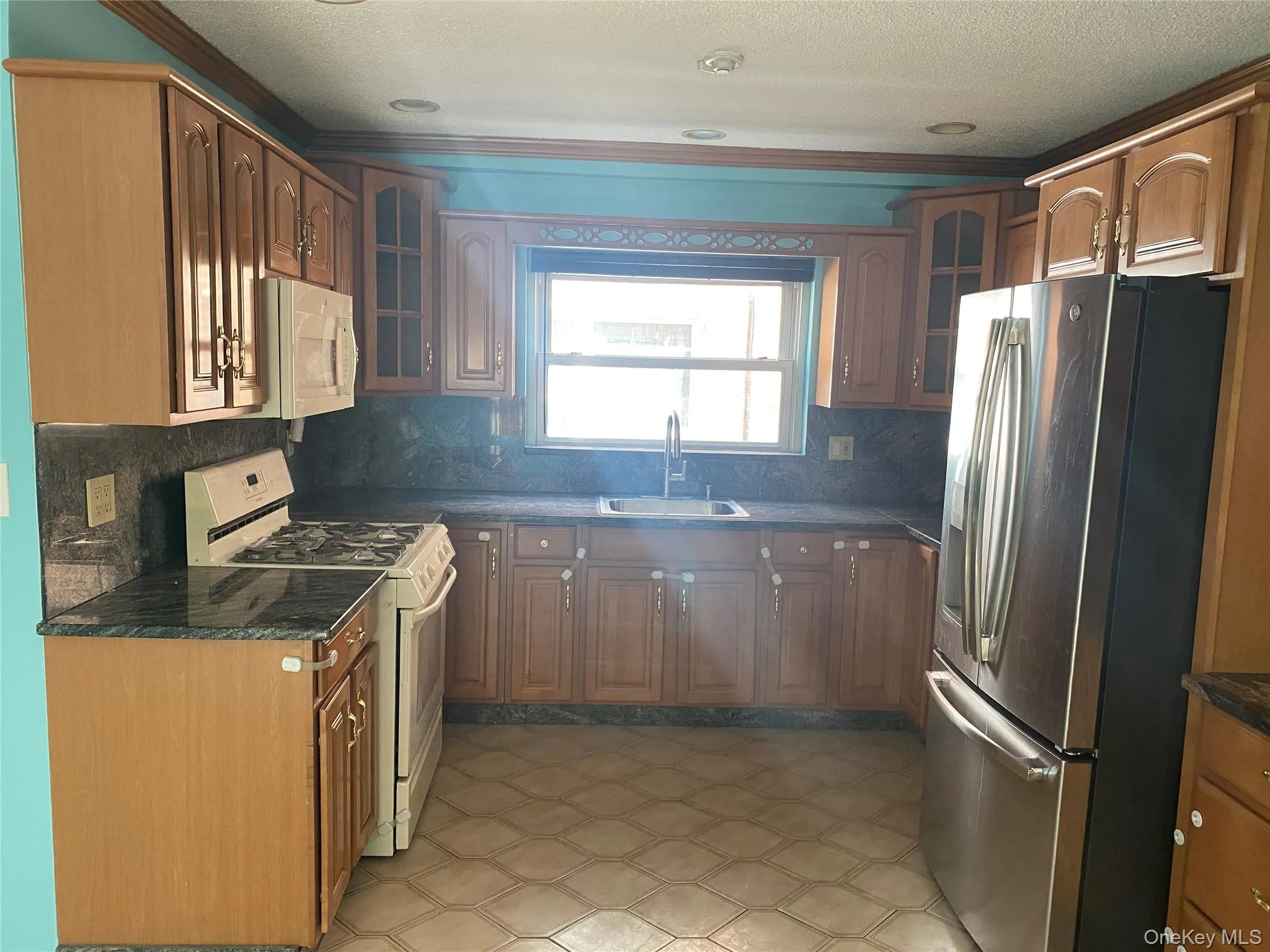 1193 Neill Avenue, New York, NY, 2 Bedrooms Bedrooms, 6 Rooms Rooms,1 BathroomBathrooms,Residential Lease,For Rent,Neill,0,971067 1193 Neill Avenue, New York, NY, 2 Bedrooms Bedrooms, 6 Rooms Rooms,1 BathroomBathrooms,Residential Lease,For Rent,Neill,0,971067