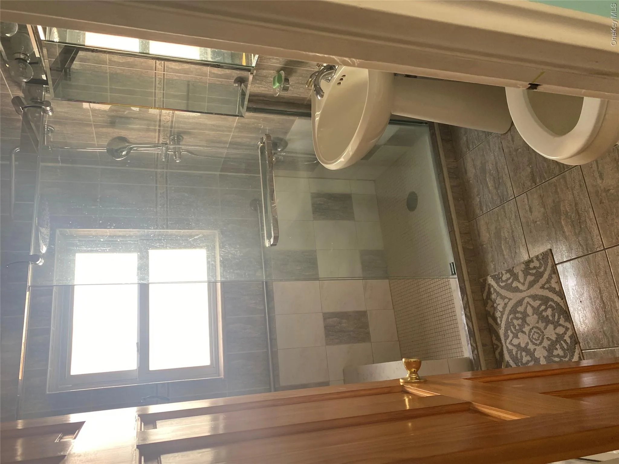 1193 Neill Avenue, New York, NY, 2 Bedrooms Bedrooms, 6 Rooms Rooms,1 BathroomBathrooms,Residential Lease,For Rent,Neill,0,971067 1193 Neill Avenue, New York, NY, 2 Bedrooms Bedrooms, 6 Rooms Rooms,1 BathroomBathrooms,Residential Lease,For Rent,Neill,0,971067