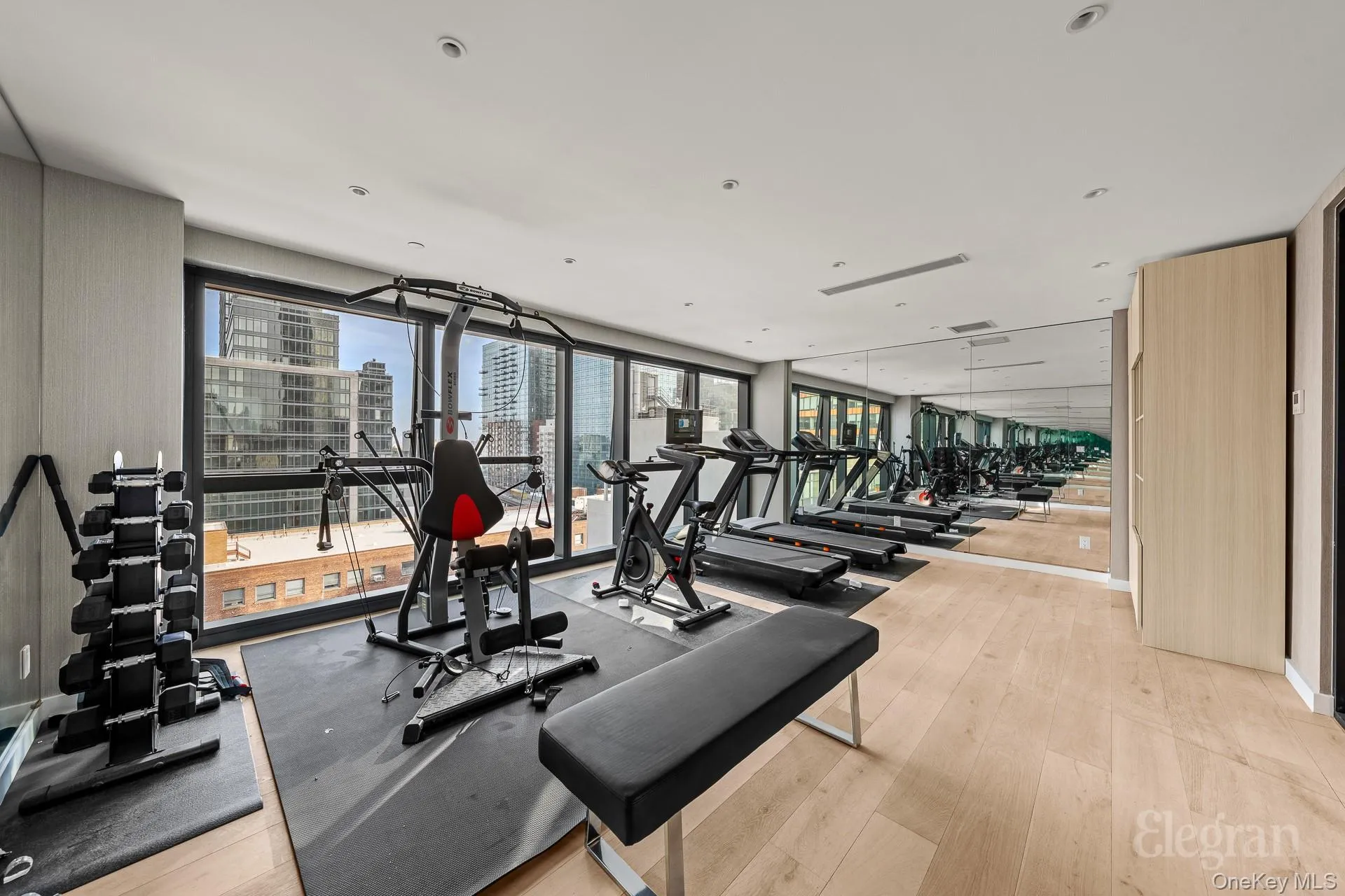 4262 Hunter Street, New York, NY, 2 Bedrooms Bedrooms, 4 Rooms Rooms,2 BathroomsBathrooms,Residential Sale,For Rent,Hunter,0,971100 4262 Hunter Street, New York, NY, 2 Bedrooms Bedrooms, 4 Rooms Rooms,2 BathroomsBathrooms,Residential Sale,For Rent,Hunter,0,971100