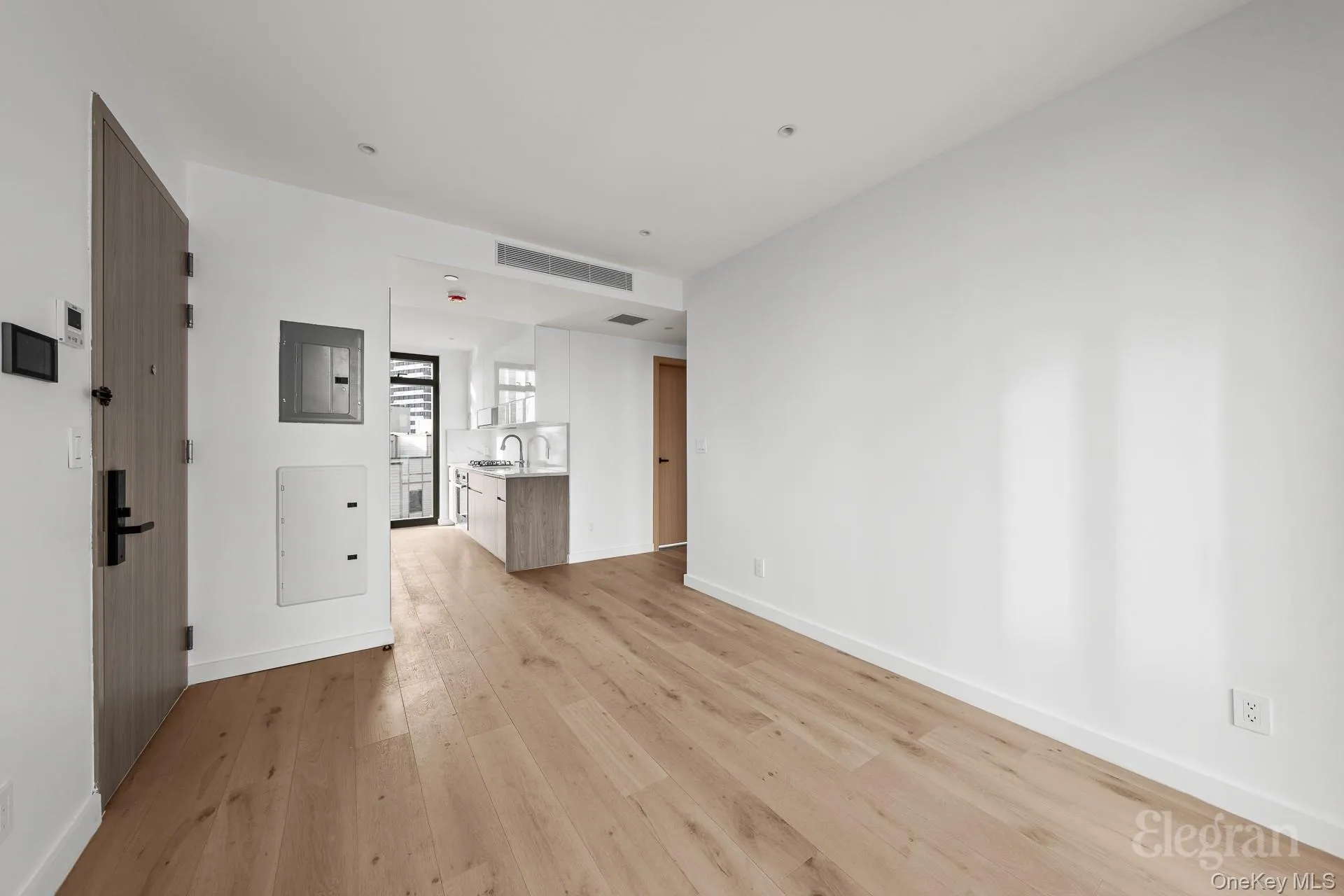4262 Hunter Street, New York, NY, 2 Bedrooms Bedrooms, 4 Rooms Rooms,2 BathroomsBathrooms,Residential Sale,For Rent,Hunter,0,971100 4262 Hunter Street, New York, NY, 2 Bedrooms Bedrooms, 4 Rooms Rooms,2 BathroomsBathrooms,Residential Sale,For Rent,Hunter,0,971100