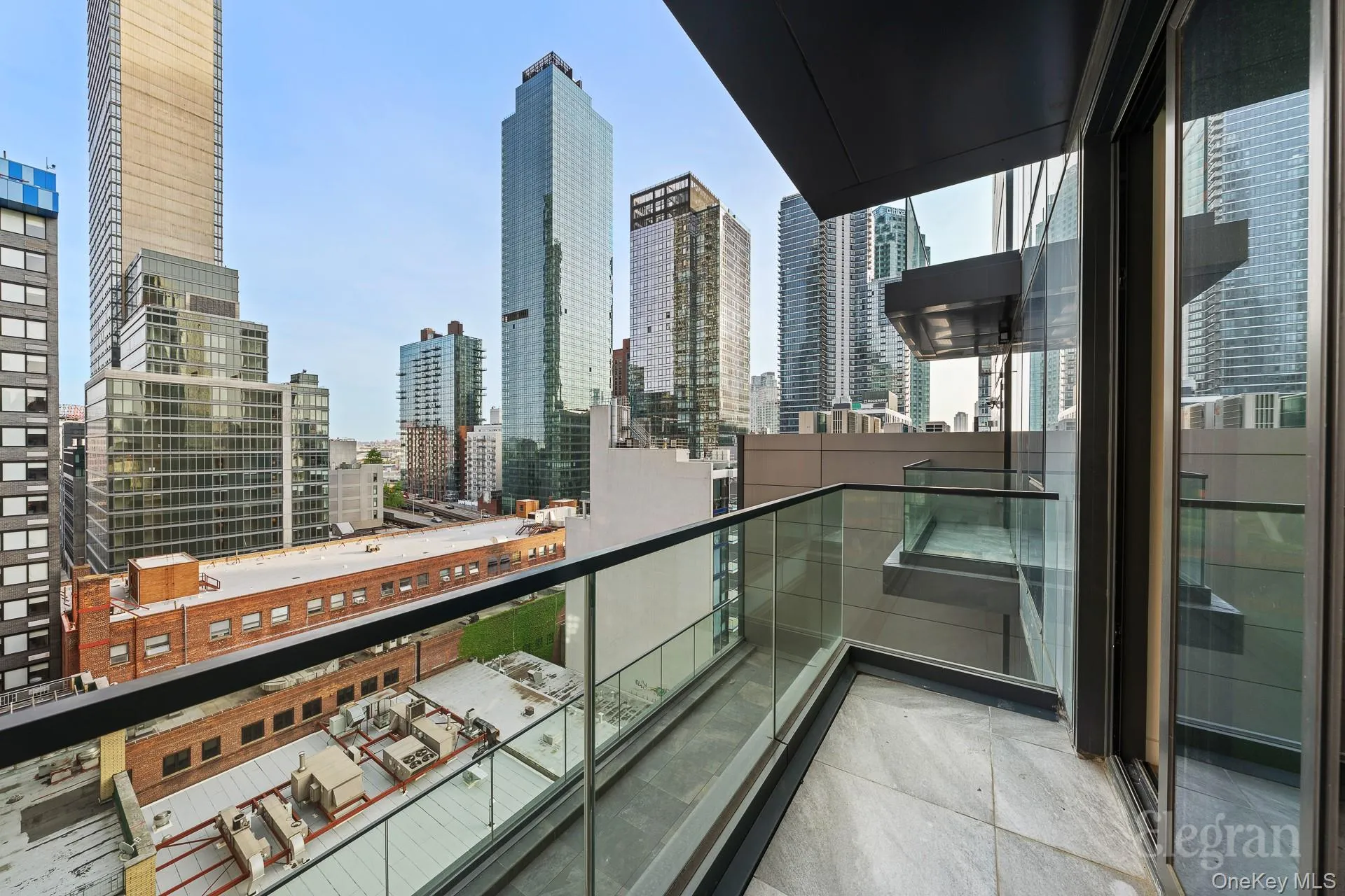4262 Hunter Street, New York, NY, 2 Bedrooms Bedrooms, 4 Rooms Rooms,2 BathroomsBathrooms,Residential Sale,For Rent,Hunter,0,971100 4262 Hunter Street, New York, NY, 2 Bedrooms Bedrooms, 4 Rooms Rooms,2 BathroomsBathrooms,Residential Sale,For Rent,Hunter,0,971100