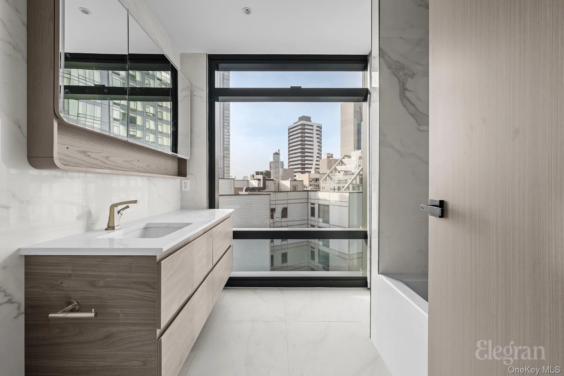 4262 Hunter Street, New York, NY, 2 Bedrooms Bedrooms, 4 Rooms Rooms,2 BathroomsBathrooms,Residential Sale,For Rent,Hunter,0,971100 4262 Hunter Street, New York, NY, 2 Bedrooms Bedrooms, 4 Rooms Rooms,2 BathroomsBathrooms,Residential Sale,For Rent,Hunter,0,971100