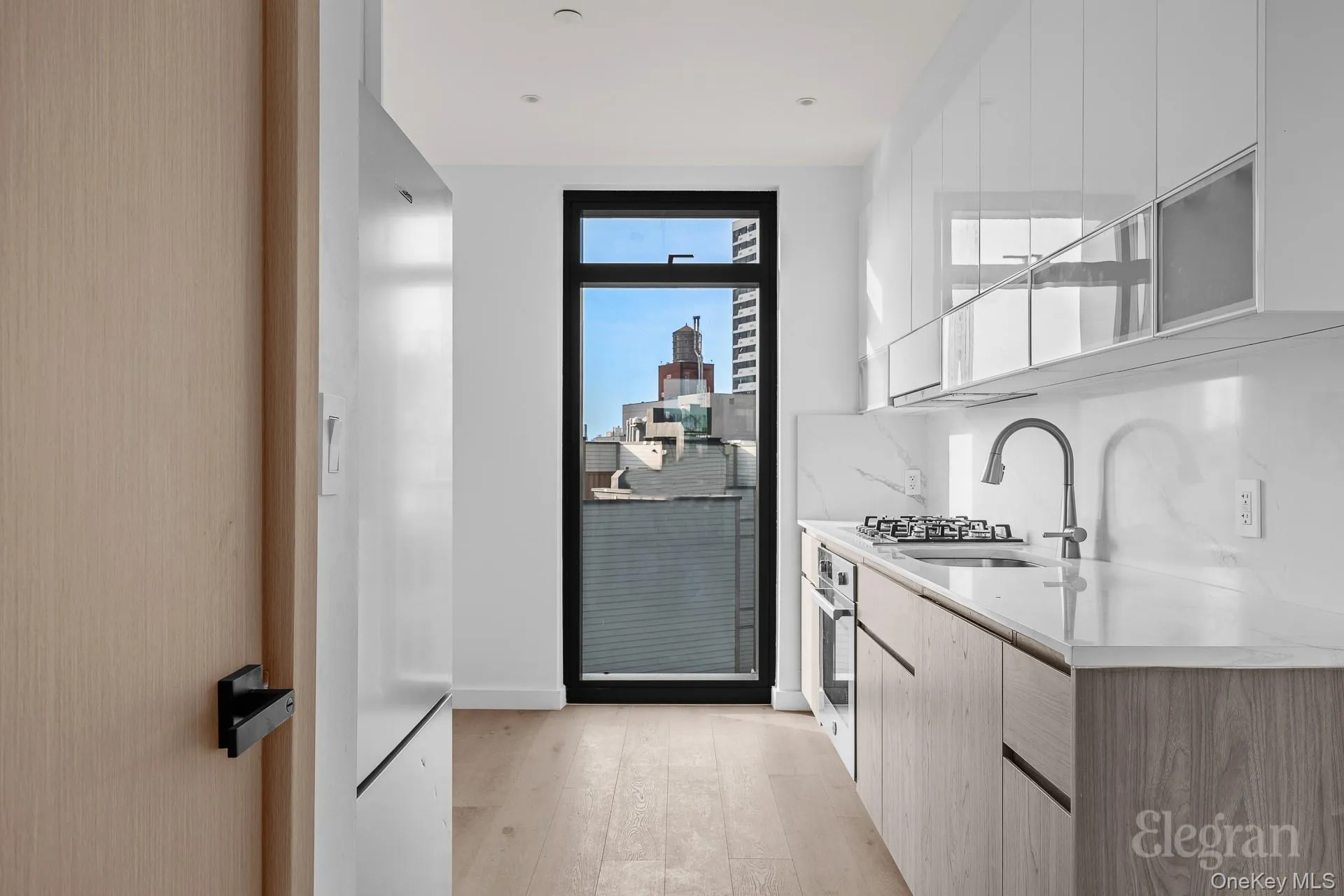 4262 Hunter Street, New York, NY, 2 Bedrooms Bedrooms, 4 Rooms Rooms,2 BathroomsBathrooms,Residential Sale,For Rent,Hunter,0,971100 4262 Hunter Street, New York, NY, 2 Bedrooms Bedrooms, 4 Rooms Rooms,2 BathroomsBathrooms,Residential Sale,For Rent,Hunter,0,971100