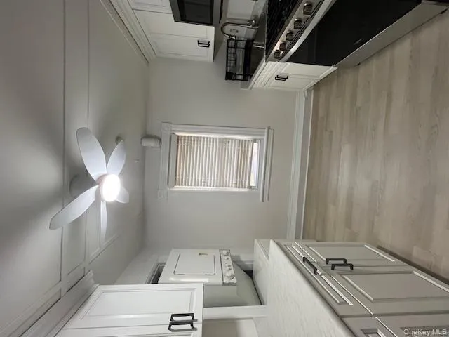 New S/S appliances and new cabinets / counter and new flooring. New S/S appliances and new cabinets / counter and new flooring.