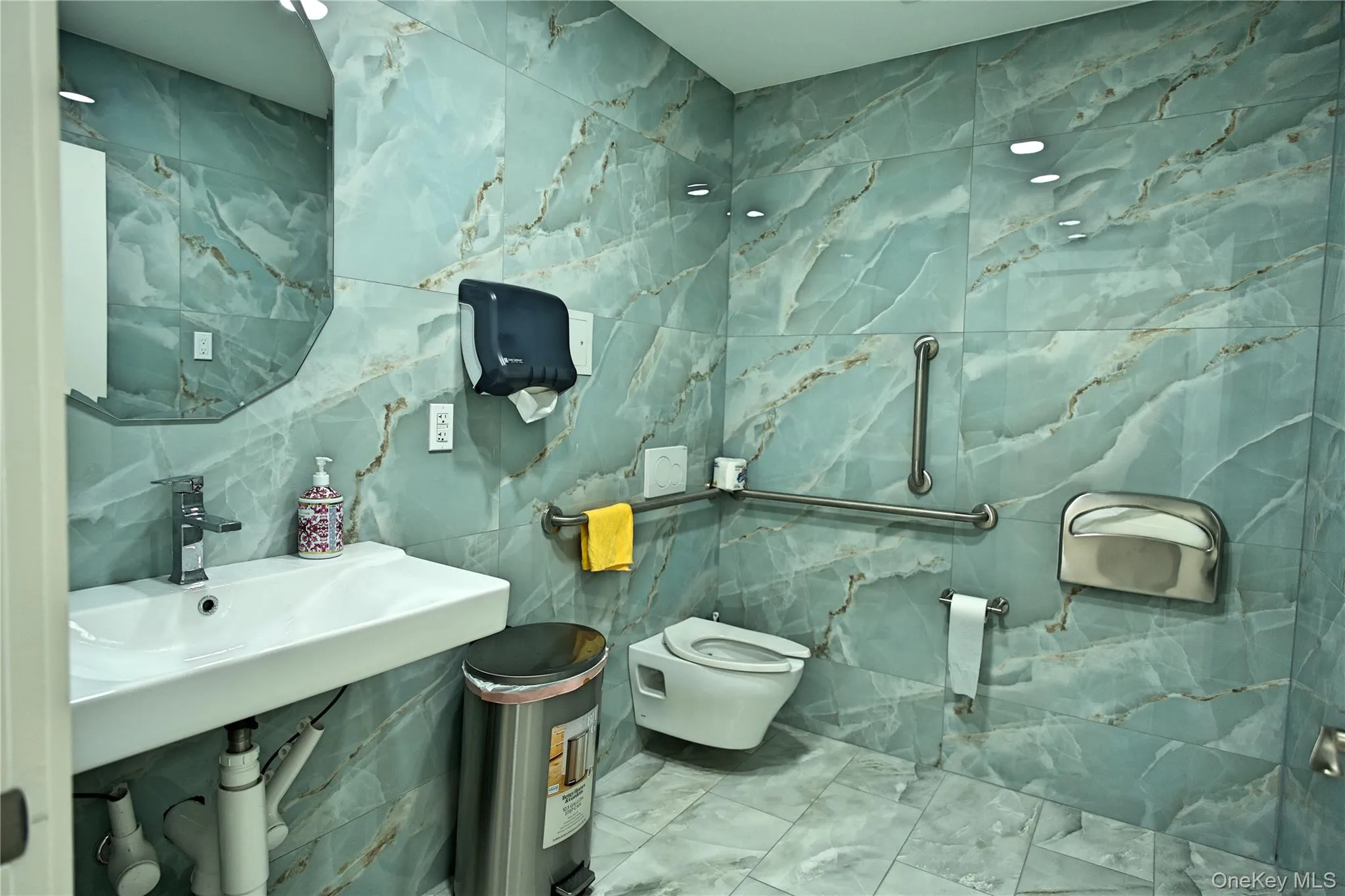 New Marble bathroom New Marble bathroom