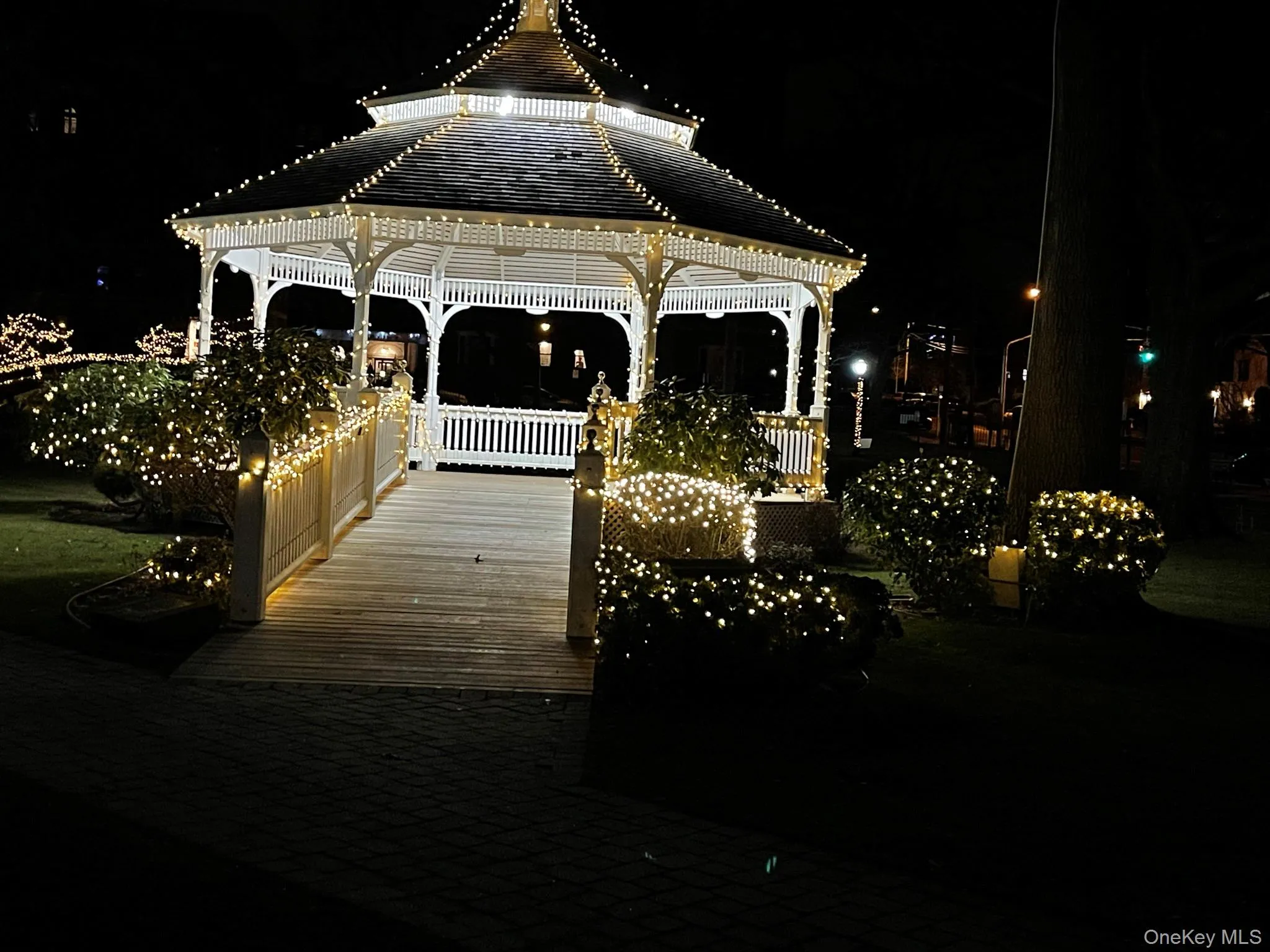 7 Bond Street, North Hempstead, NY, ,Commercial Lease,For Rent,Bond,0,971111 7 Bond Street, North Hempstead, NY, ,Commercial Lease,For Rent,Bond,0,971111