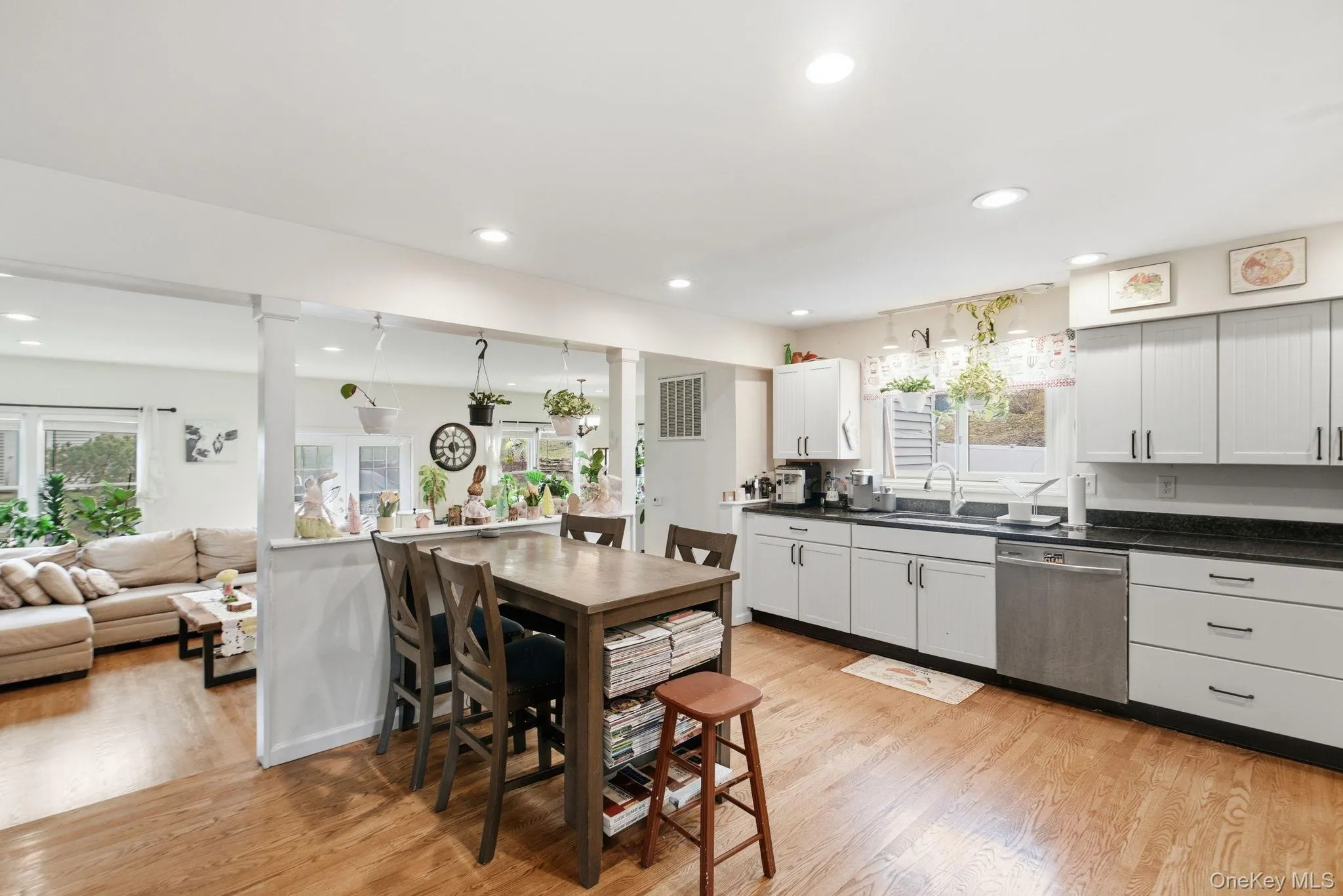 41 Beilke Road, North East, NY, 4 Bedrooms Bedrooms, 7 Rooms Rooms,2 BathroomsBathrooms,Residential,For Rent,Beilke,0,971132 41 Beilke Road, North East, NY, 4 Bedrooms Bedrooms, 7 Rooms Rooms,2 BathroomsBathrooms,Residential,For Rent,Beilke,0,971132