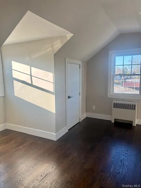 1026 Glen Cove Avenue, Oyster Bay, NY, 4 Bedrooms Bedrooms, 6 Rooms Rooms,1 BathroomBathrooms,Residential Lease,For Rent,Glen Cove,0,971164 1026 Glen Cove Avenue, Oyster Bay, NY, 4 Bedrooms Bedrooms, 6 Rooms Rooms,1 BathroomBathrooms,Residential Lease,For Rent,Glen Cove,0,971164