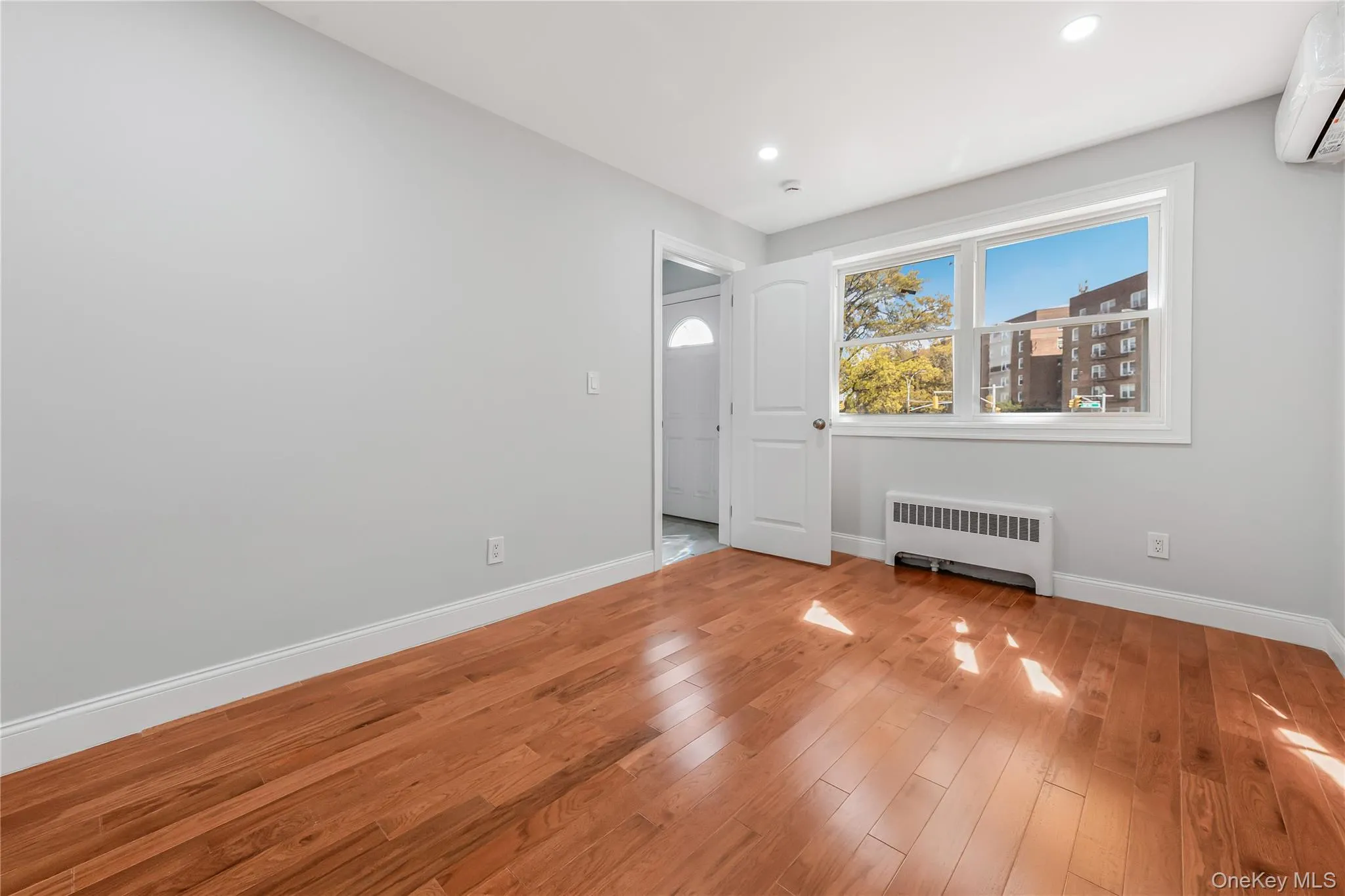 8459 Goldington Court, New York, NY, 4 Bedrooms Bedrooms, 7 Rooms Rooms,3 BathroomsBathrooms,Residential,For Rent,Goldington,0,971186 8459 Goldington Court, New York, NY, 4 Bedrooms Bedrooms, 7 Rooms Rooms,3 BathroomsBathrooms,Residential,For Rent,Goldington,0,971186