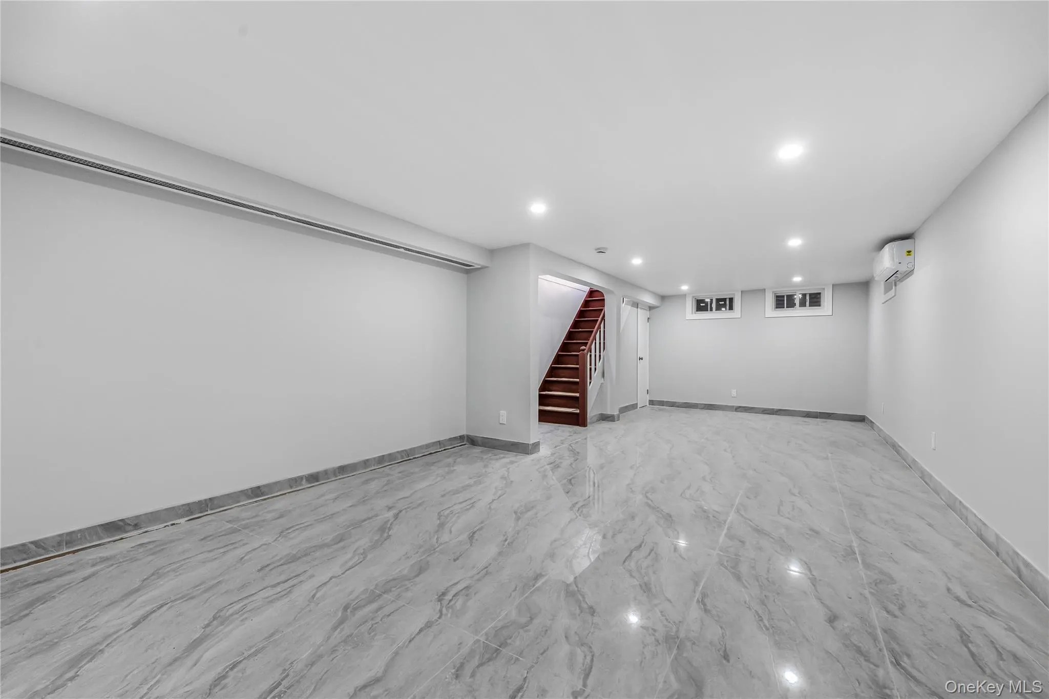 8459 Goldington Court, New York, NY, 4 Bedrooms Bedrooms, 7 Rooms Rooms,3 BathroomsBathrooms,Residential,For Rent,Goldington,0,971186 8459 Goldington Court, New York, NY, 4 Bedrooms Bedrooms, 7 Rooms Rooms,3 BathroomsBathrooms,Residential,For Rent,Goldington,0,971186