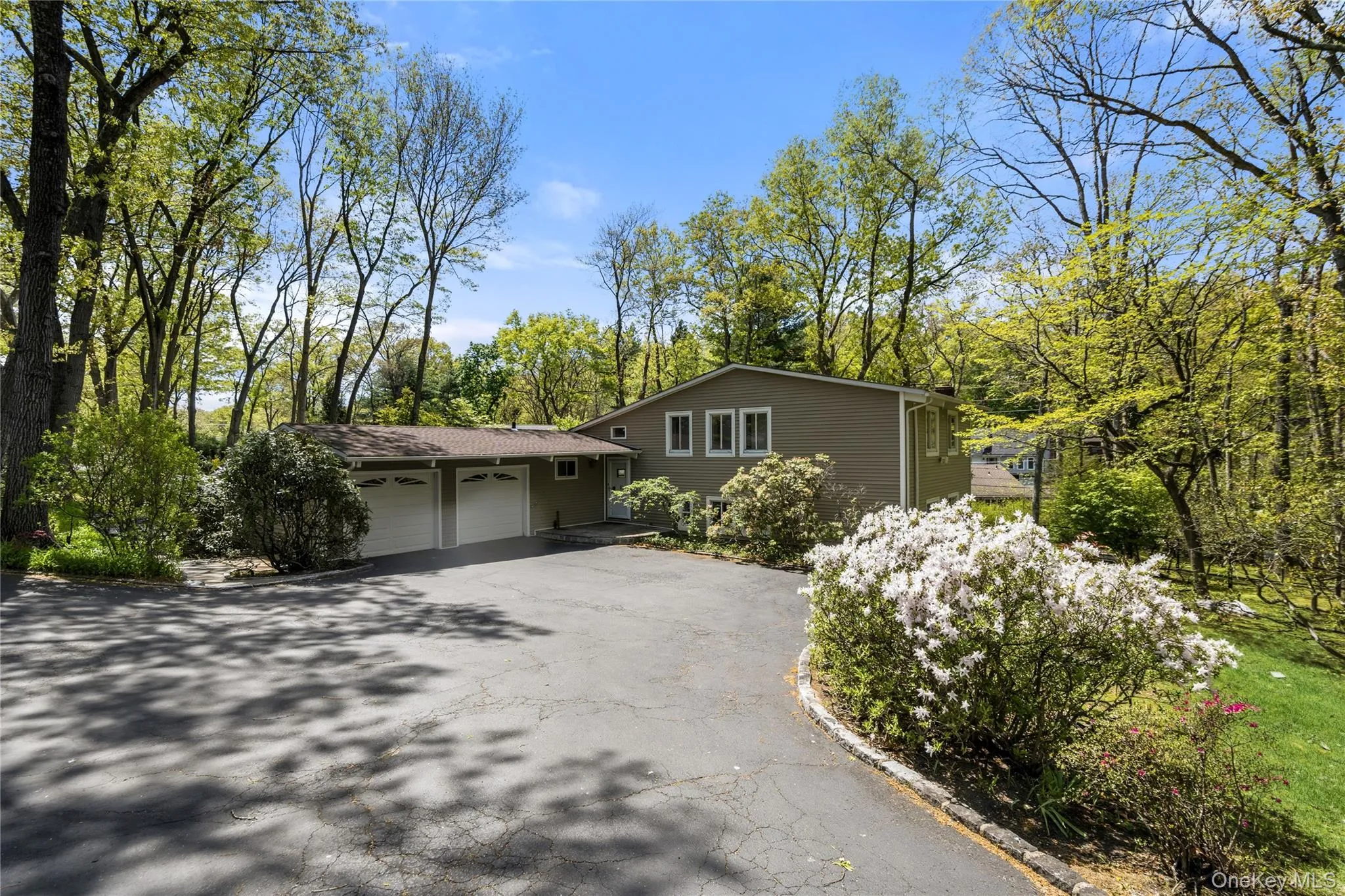6 Split Oak Drive, Oyster Bay, NY, 4 Bedrooms Bedrooms, 11 Rooms Rooms,3 BathroomsBathrooms,Residential,For Rent,Split Oak,0,971199 6 Split Oak Drive, Oyster Bay, NY, 4 Bedrooms Bedrooms, 11 Rooms Rooms,3 BathroomsBathrooms,Residential,For Rent,Split Oak,0,971199