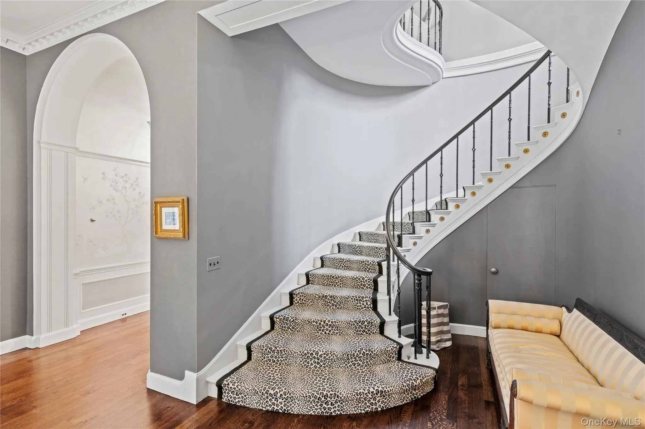 Entrance Hall with Elliptical Stairs Entrance Hall with Elliptical Stairs