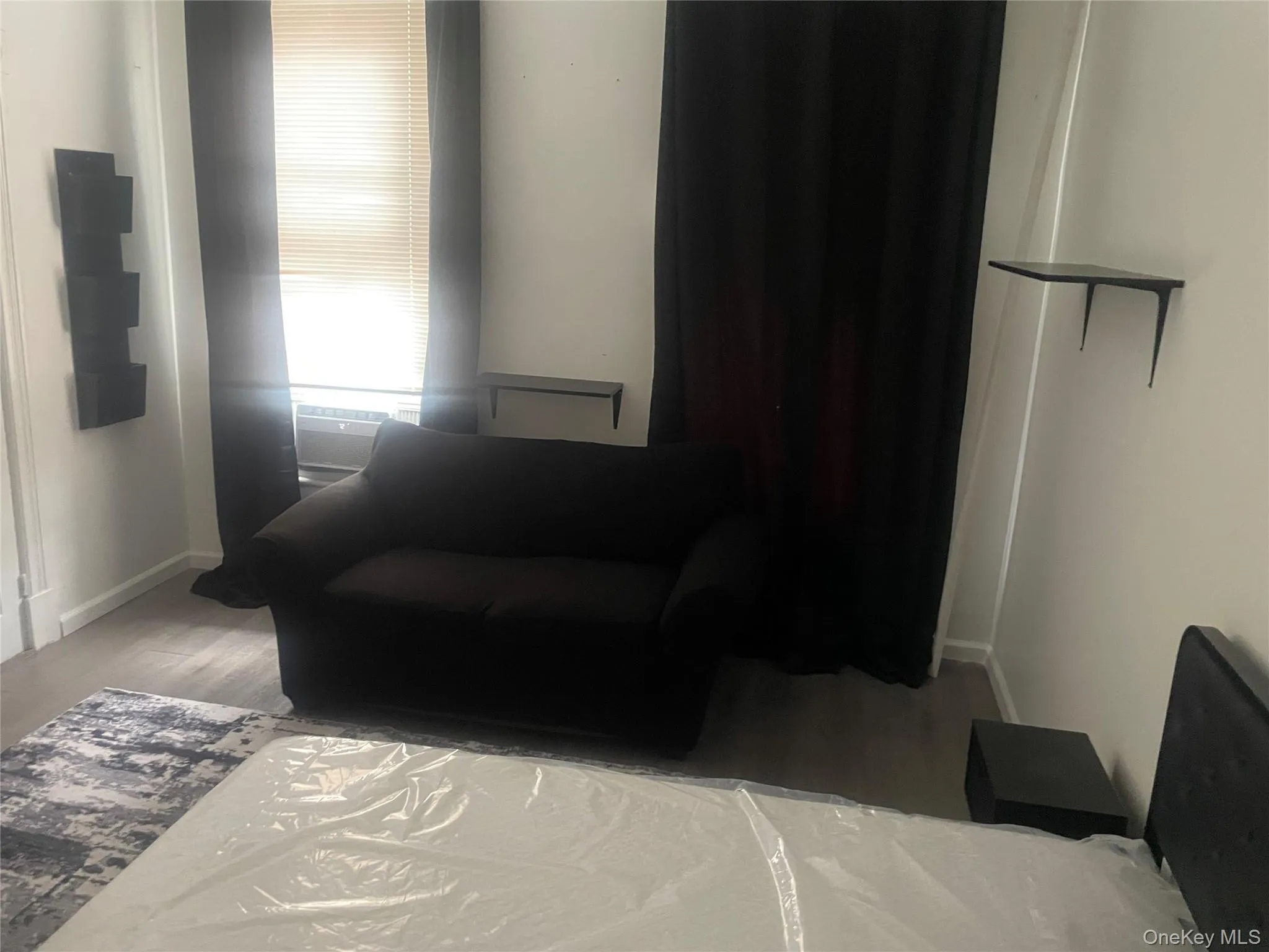 135 Fifth Avenue, Troy, NY, 1 Bedroom Bedrooms, 4 Rooms Rooms,1 BathroomBathrooms,Residential Lease,For Rent,Fifth,0,971241 135 Fifth Avenue, Troy, NY, 1 Bedroom Bedrooms, 4 Rooms Rooms,1 BathroomBathrooms,Residential Lease,For Rent,Fifth,0,971241