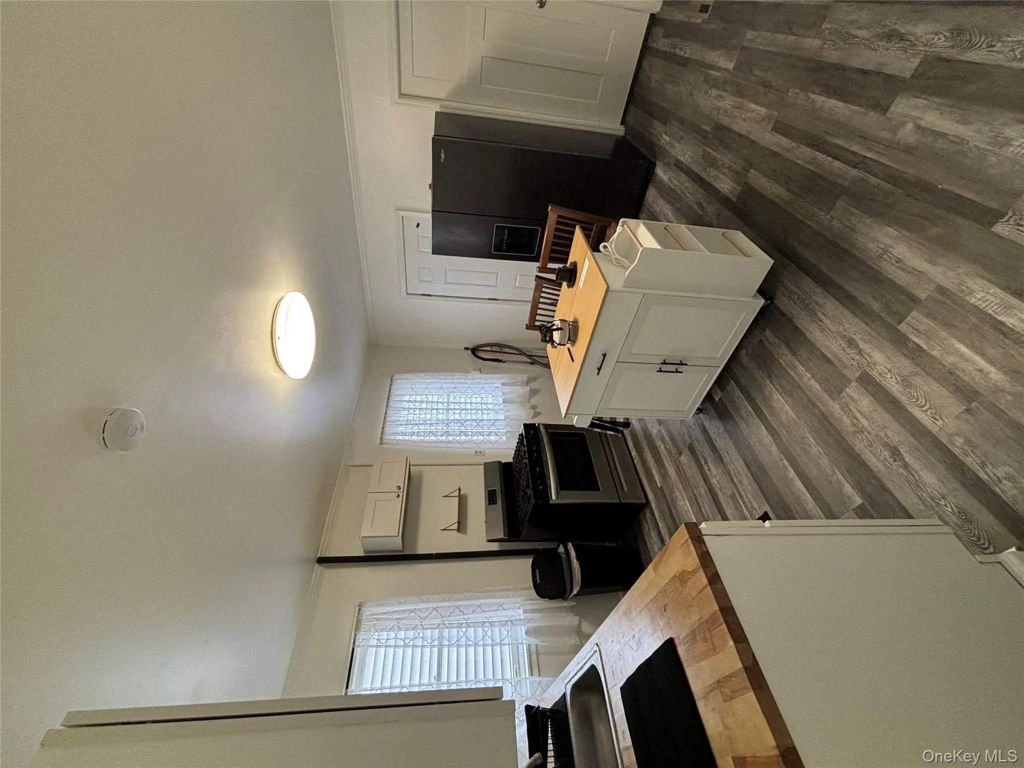 135 Fifth Avenue, Troy, NY, 1 Bedroom Bedrooms, 4 Rooms Rooms,1 BathroomBathrooms,Residential Lease,For Rent,Fifth,0,971241 135 Fifth Avenue, Troy, NY, 1 Bedroom Bedrooms, 4 Rooms Rooms,1 BathroomBathrooms,Residential Lease,For Rent,Fifth,0,971241