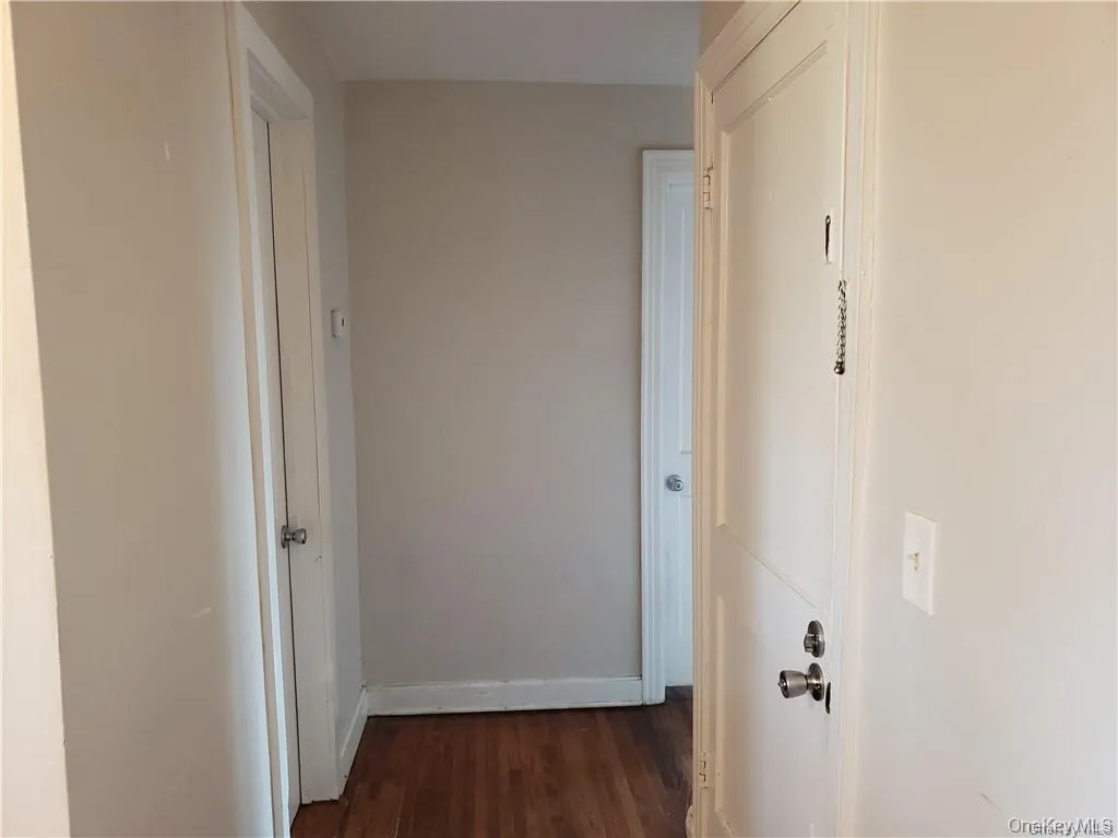 18 Reservoir Road, Lloyd, NY, 1 Bedroom Bedrooms, 3 Rooms Rooms,1 BathroomBathrooms,Residential Lease,For Rent,Reservoir,0,971248 18 Reservoir Road, Lloyd, NY, 1 Bedroom Bedrooms, 3 Rooms Rooms,1 BathroomBathrooms,Residential Lease,For Rent,Reservoir,0,971248