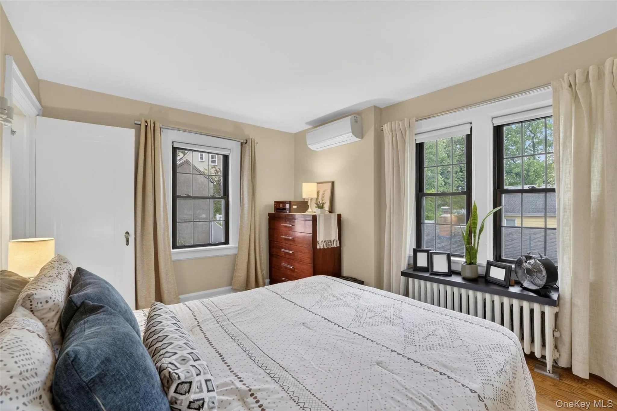 54 Midland Avenue, Yonkers, NY, 3 Bedrooms Bedrooms, 7 Rooms Rooms,1 BathroomBathrooms,Residential,For Rent,Midland,0,971259 54 Midland Avenue, Yonkers, NY, 3 Bedrooms Bedrooms, 7 Rooms Rooms,1 BathroomBathrooms,Residential,For Rent,Midland,0,971259