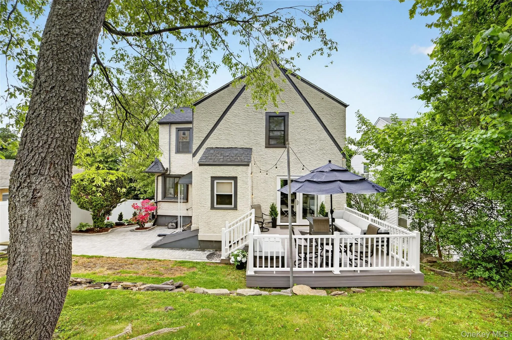 54 Midland Avenue, Yonkers, NY, 3 Bedrooms Bedrooms, 7 Rooms Rooms,1 BathroomBathrooms,Residential,For Rent,Midland,0,971259 54 Midland Avenue, Yonkers, NY, 3 Bedrooms Bedrooms, 7 Rooms Rooms,1 BathroomBathrooms,Residential,For Rent,Midland,0,971259