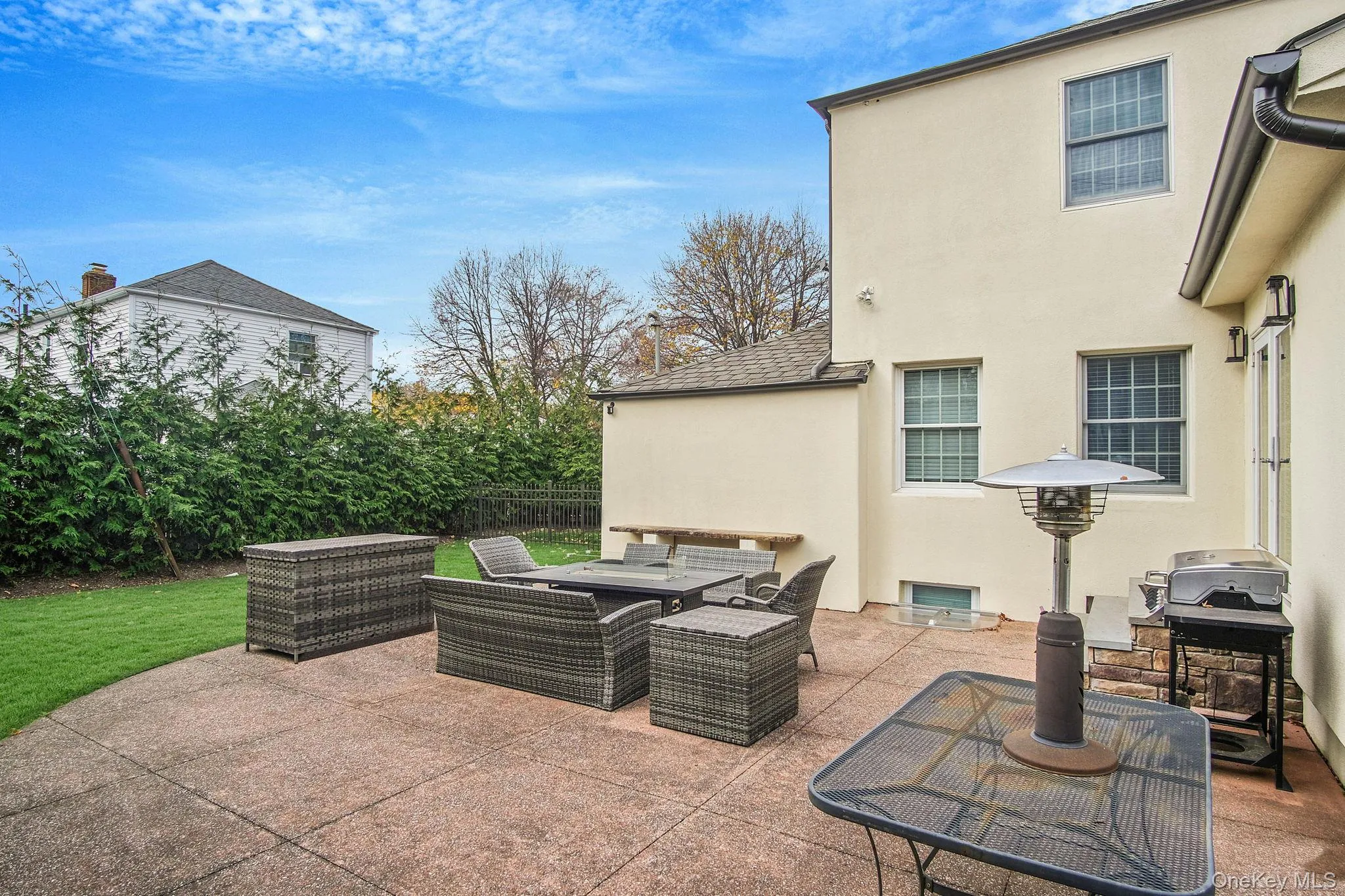 150 Meadow Street, Hempstead, NY, 3 Bedrooms Bedrooms, 10 Rooms Rooms,3 BathroomsBathrooms,Residential Lease,For Rent,Meadow,0,971265 150 Meadow Street, Hempstead, NY, 3 Bedrooms Bedrooms, 10 Rooms Rooms,3 BathroomsBathrooms,Residential Lease,For Rent,Meadow,0,971265