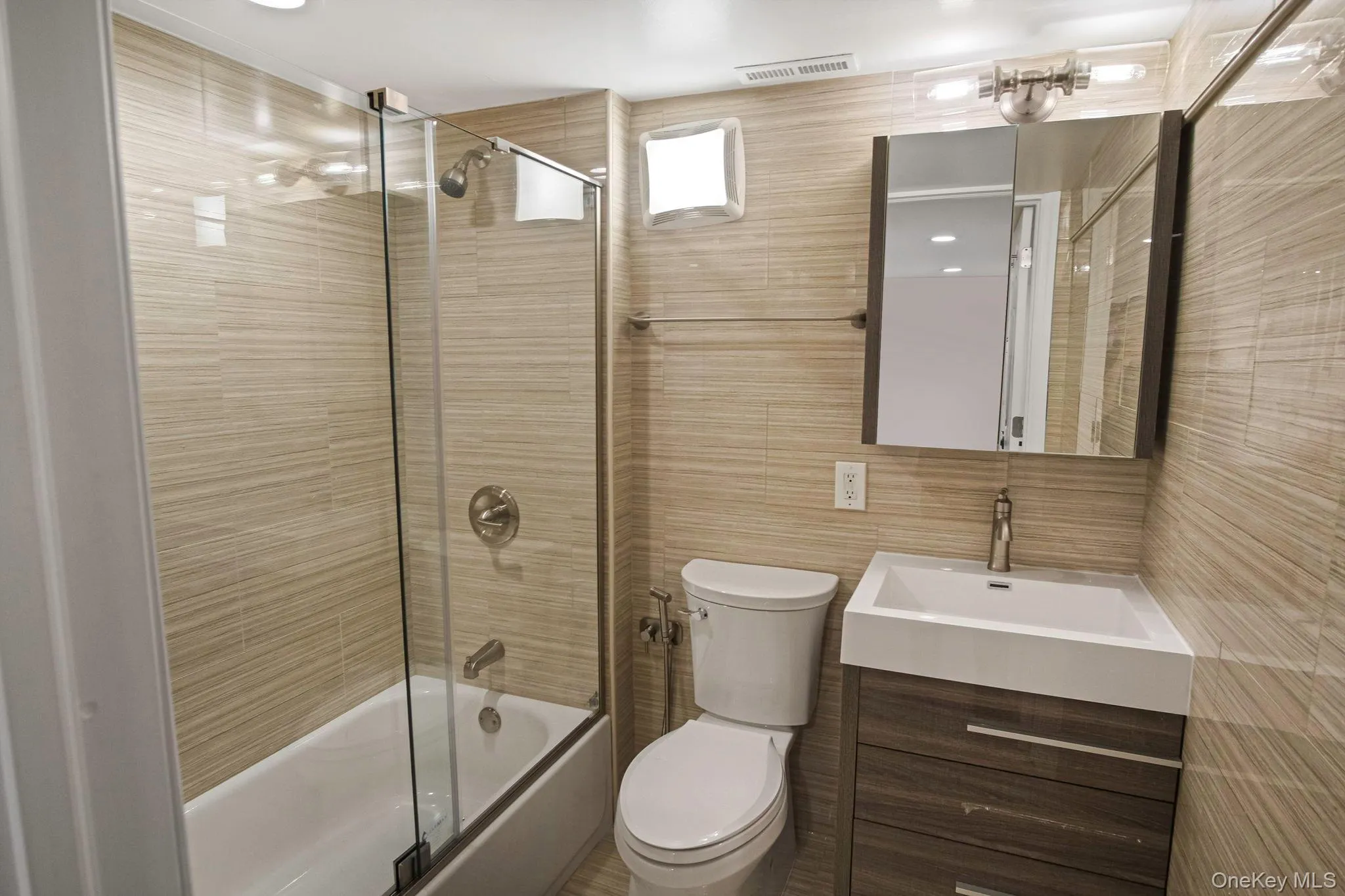 150 Meadow Street, Hempstead, NY, 3 Bedrooms Bedrooms, 10 Rooms Rooms,3 BathroomsBathrooms,Residential Lease,For Rent,Meadow,0,971265 150 Meadow Street, Hempstead, NY, 3 Bedrooms Bedrooms, 10 Rooms Rooms,3 BathroomsBathrooms,Residential Lease,For Rent,Meadow,0,971265