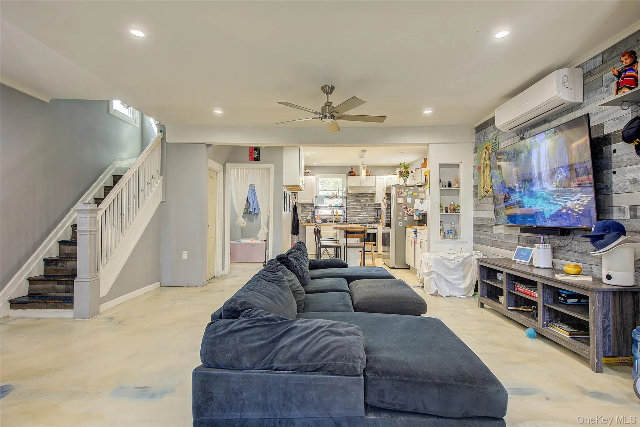 216-07 110th Avenue, New York, NY, 5 Bedrooms Bedrooms, 8 Rooms Rooms,3 BathroomsBathrooms,Residential,For Rent,110th,0,971276 216-07 110th Avenue, New York, NY, 5 Bedrooms Bedrooms, 8 Rooms Rooms,3 BathroomsBathrooms,Residential,For Rent,110th,0,971276