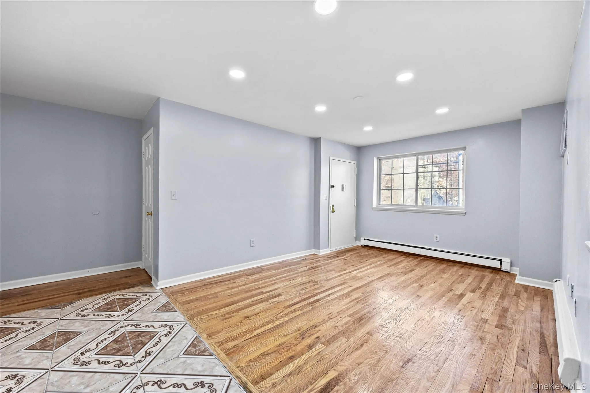 2220 Chatterton Avenue, New York, NY, 3 Bedrooms Bedrooms, 4 Rooms Rooms,2 BathroomsBathrooms,Residential Lease,For Rent,Chatterton,0,971300 2220 Chatterton Avenue, New York, NY, 3 Bedrooms Bedrooms, 4 Rooms Rooms,2 BathroomsBathrooms,Residential Lease,For Rent,Chatterton,0,971300