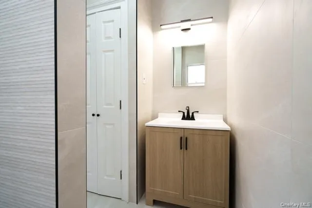 450 E Park Avenue, Long Beach, NY, 1 Bedroom Bedrooms, 3 Rooms Rooms,1 BathroomBathrooms,Residential Lease,For Rent,E Park,0,971307 450 E Park Avenue, Long Beach, NY, 1 Bedroom Bedrooms, 3 Rooms Rooms,1 BathroomBathrooms,Residential Lease,For Rent,E Park,0,971307