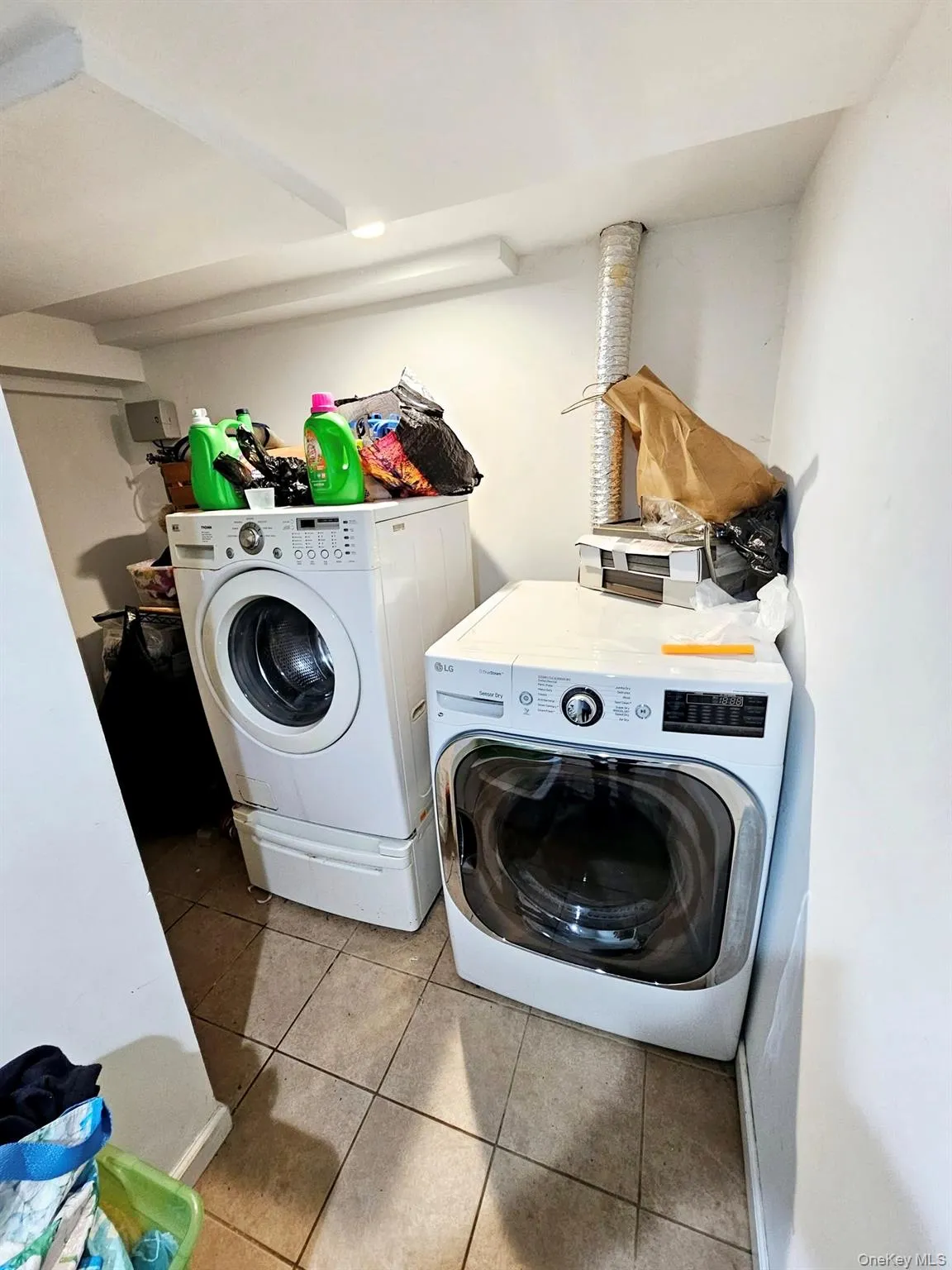 12 Nord Park Boulevard, Brookhaven, NY, 3 Bedrooms Bedrooms, 6 Rooms Rooms,1 BathroomBathrooms,Residential Lease,For Rent,Nord Park,0,971314 12 Nord Park Boulevard, Brookhaven, NY, 3 Bedrooms Bedrooms, 6 Rooms Rooms,1 BathroomBathrooms,Residential Lease,For Rent,Nord Park,0,971314