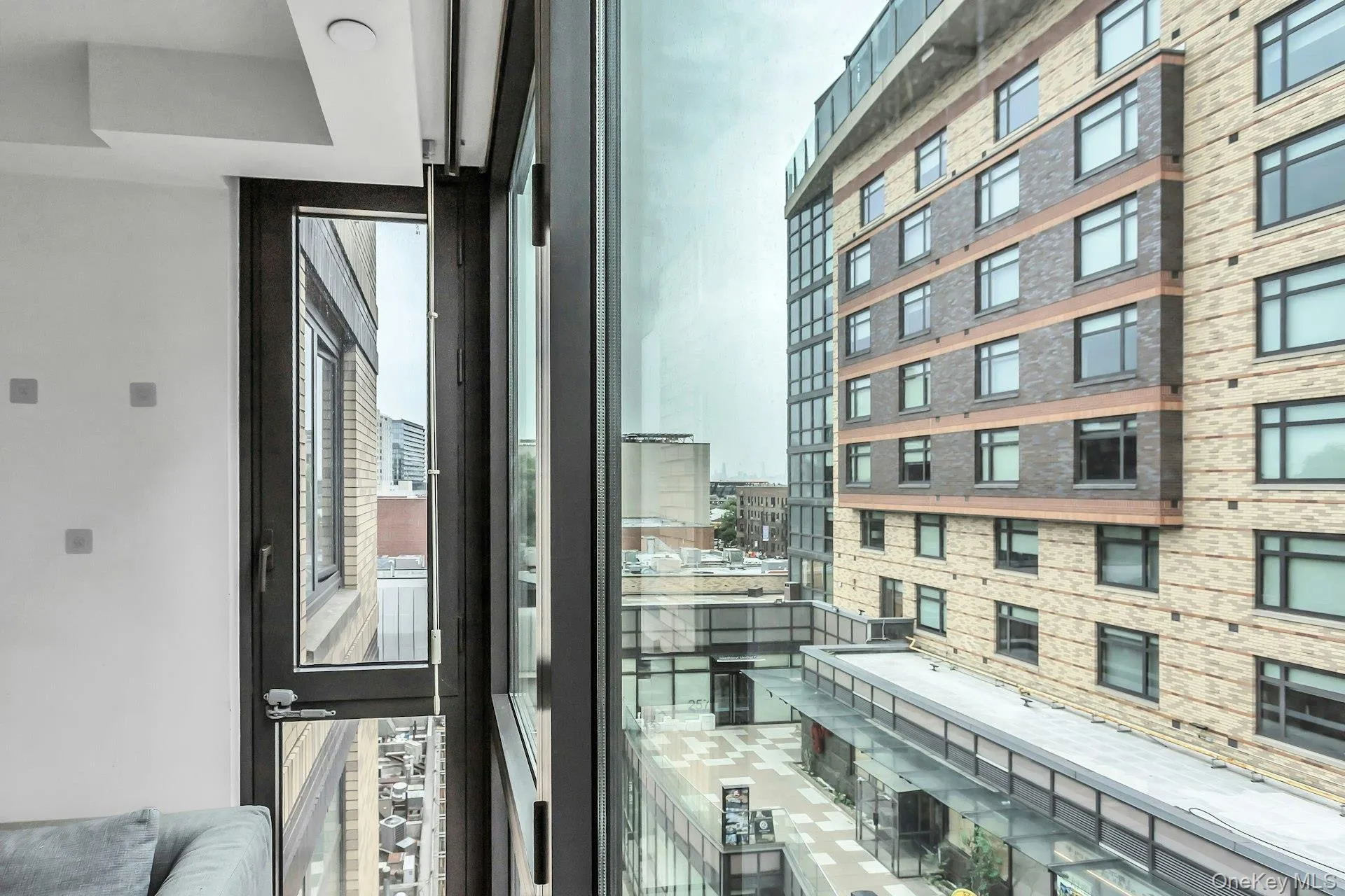 39-16 Prince Street, New York, NY, 1 Bedroom Bedrooms, 3 Rooms Rooms,1 BathroomBathrooms,Residential,For Rent,Prince,0,971335 39-16 Prince Street, New York, NY, 1 Bedroom Bedrooms, 3 Rooms Rooms,1 BathroomBathrooms,Residential,For Rent,Prince,0,971335