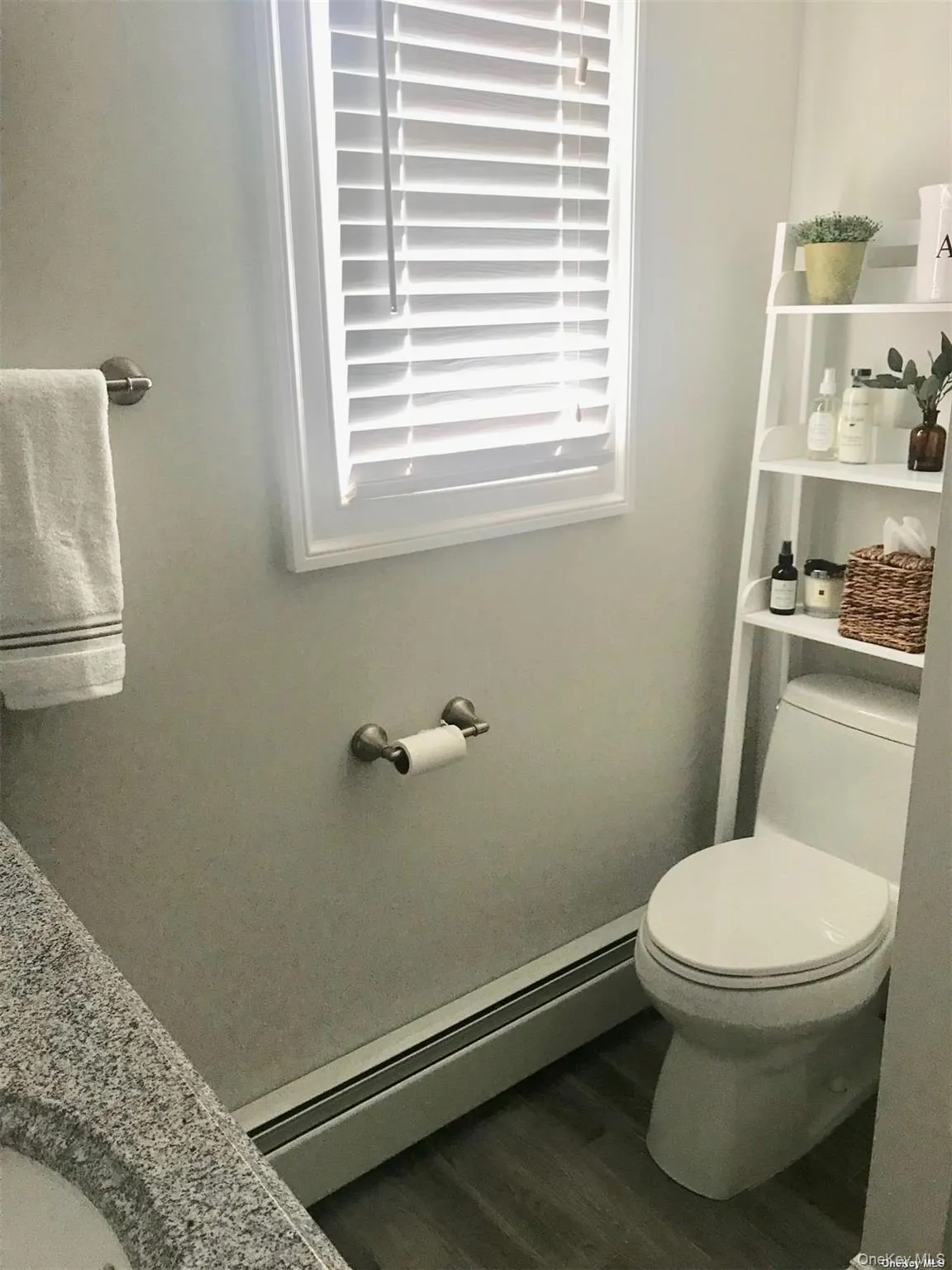 9 North Street, Oyster Bay, NY, 2 Bedrooms Bedrooms, 5 Rooms Rooms,1 BathroomBathrooms,Residential Lease,For Rent,North,0,971353 9 North Street, Oyster Bay, NY, 2 Bedrooms Bedrooms, 5 Rooms Rooms,1 BathroomBathrooms,Residential Lease,For Rent,North,0,971353