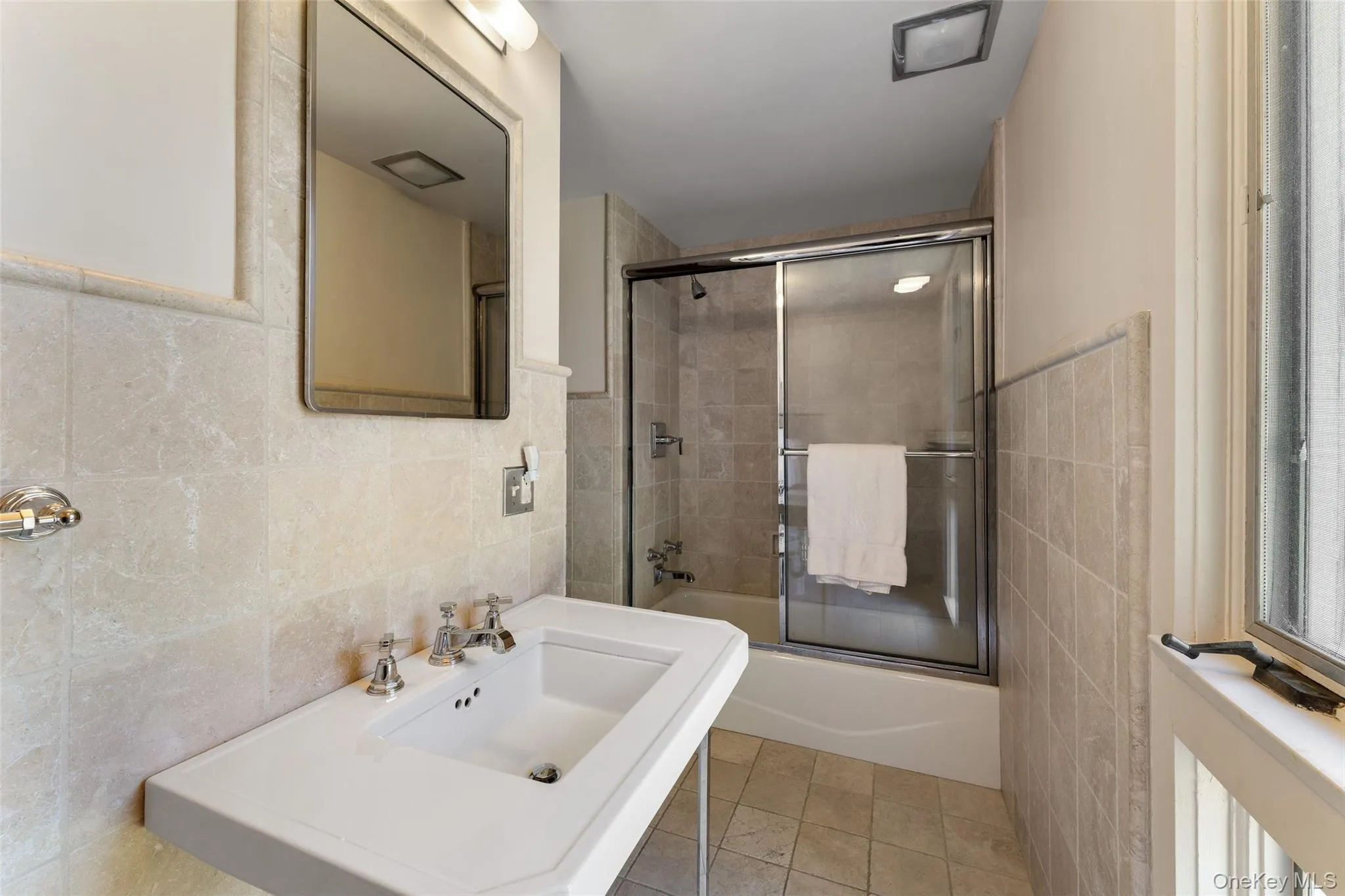 Hall Bathroom Hall Bathroom