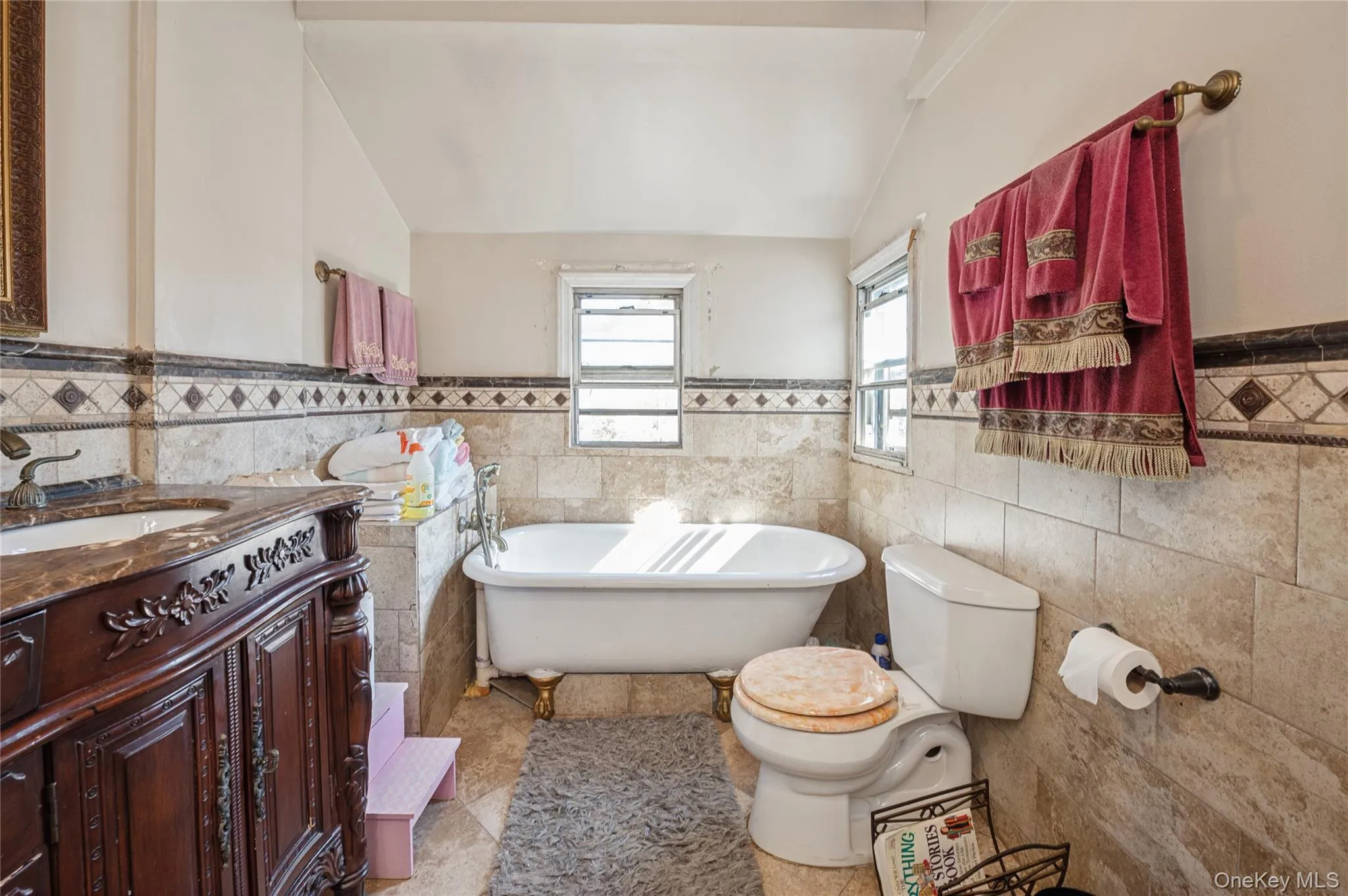 7 The Court, New Rochelle, NY, 6 Bedrooms Bedrooms, 18 Rooms Rooms,5 BathroomsBathrooms,Residential,For Rent,The,0,971364 7 The Court, New Rochelle, NY, 6 Bedrooms Bedrooms, 18 Rooms Rooms,5 BathroomsBathrooms,Residential,For Rent,The,0,971364