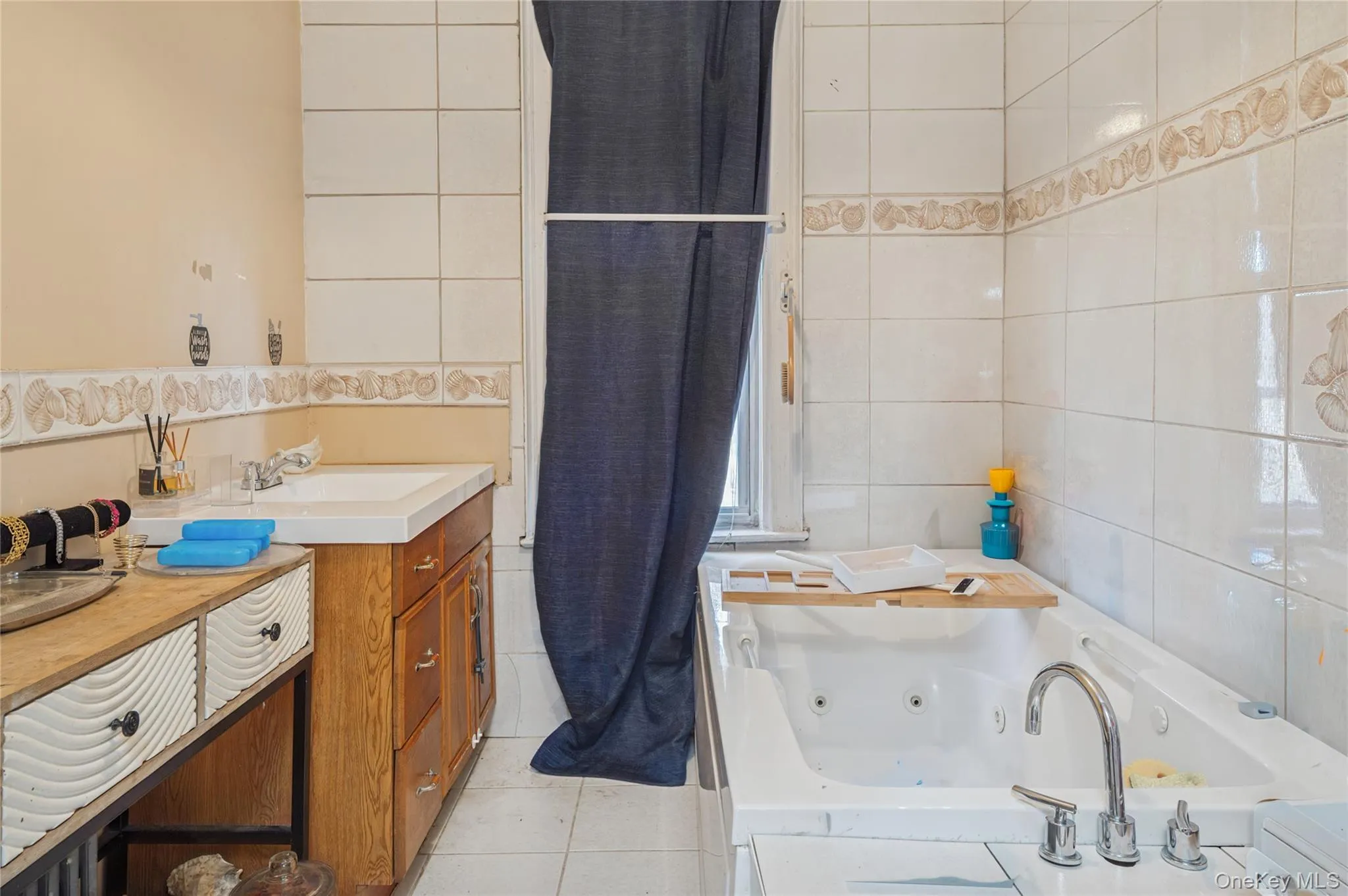 7 The Court, New Rochelle, NY, 6 Bedrooms Bedrooms, 18 Rooms Rooms,5 BathroomsBathrooms,Residential,For Rent,The,0,971364 7 The Court, New Rochelle, NY, 6 Bedrooms Bedrooms, 18 Rooms Rooms,5 BathroomsBathrooms,Residential,For Rent,The,0,971364