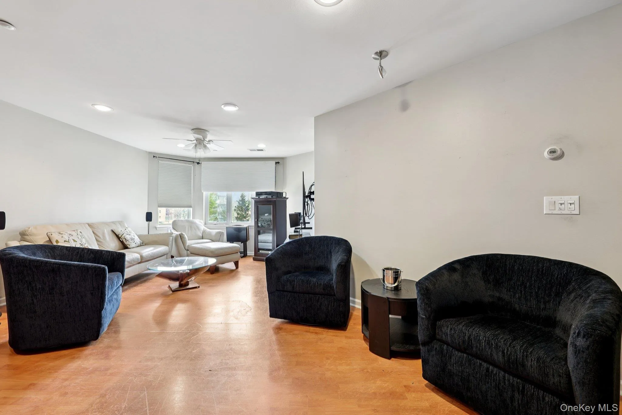 1220 Round Pointe Drive, Haverstraw, NY, 1 Bedroom Bedrooms, 4 Rooms Rooms,1 BathroomBathrooms,Residential,For Rent,Round Pointe,0,971378 1220 Round Pointe Drive, Haverstraw, NY, 1 Bedroom Bedrooms, 4 Rooms Rooms,1 BathroomBathrooms,Residential,For Rent,Round Pointe,0,971378