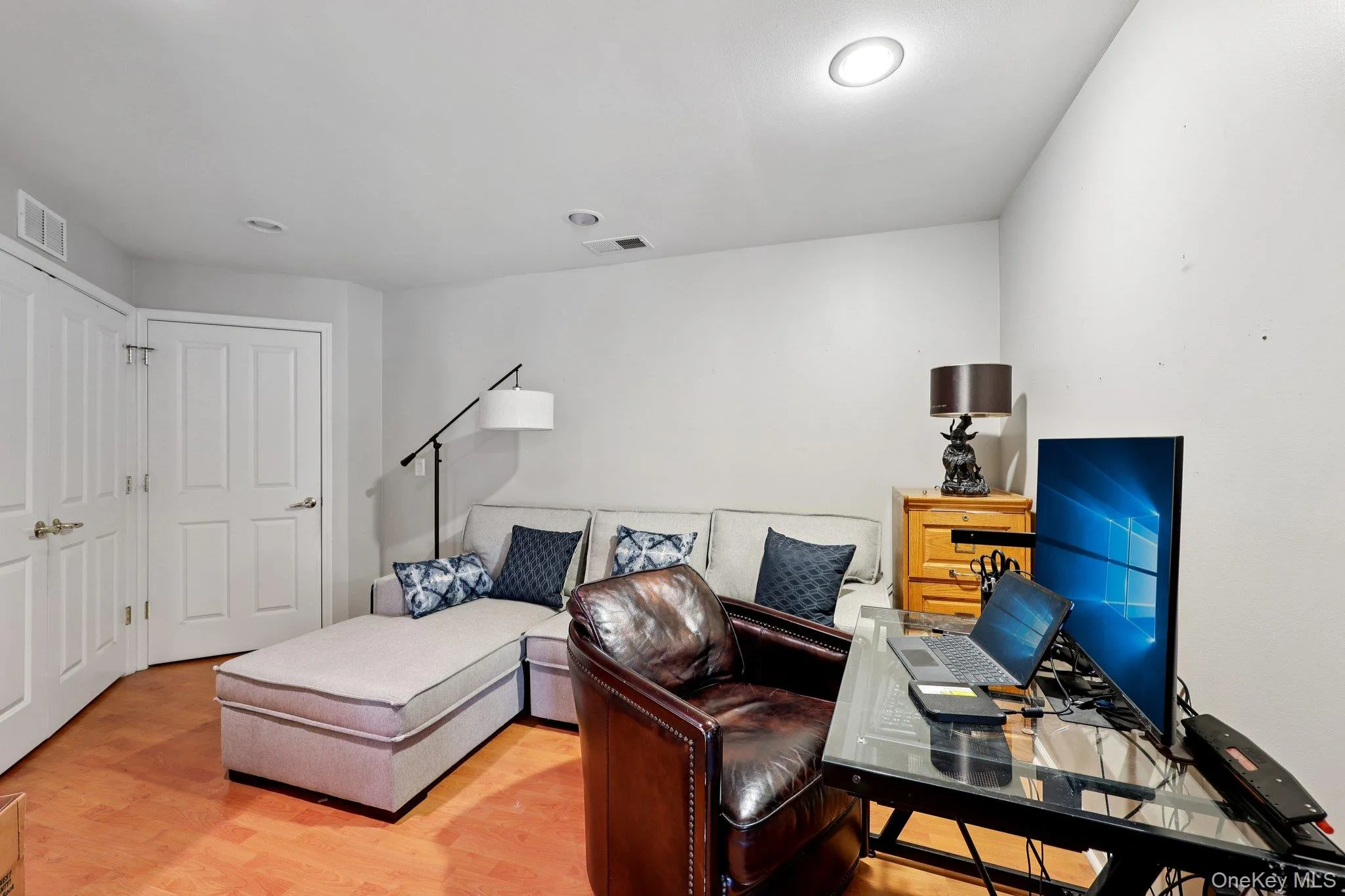 1220 Round Pointe Drive, Haverstraw, NY, 1 Bedroom Bedrooms, 4 Rooms Rooms,1 BathroomBathrooms,Residential,For Rent,Round Pointe,0,971378 1220 Round Pointe Drive, Haverstraw, NY, 1 Bedroom Bedrooms, 4 Rooms Rooms,1 BathroomBathrooms,Residential,For Rent,Round Pointe,0,971378
