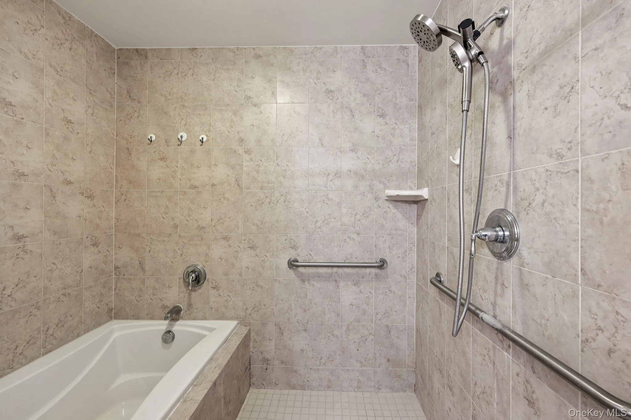 1220 Round Pointe Drive, Haverstraw, NY, 1 Bedroom Bedrooms, 4 Rooms Rooms,1 BathroomBathrooms,Residential,For Rent,Round Pointe,0,971378 1220 Round Pointe Drive, Haverstraw, NY, 1 Bedroom Bedrooms, 4 Rooms Rooms,1 BathroomBathrooms,Residential,For Rent,Round Pointe,0,971378