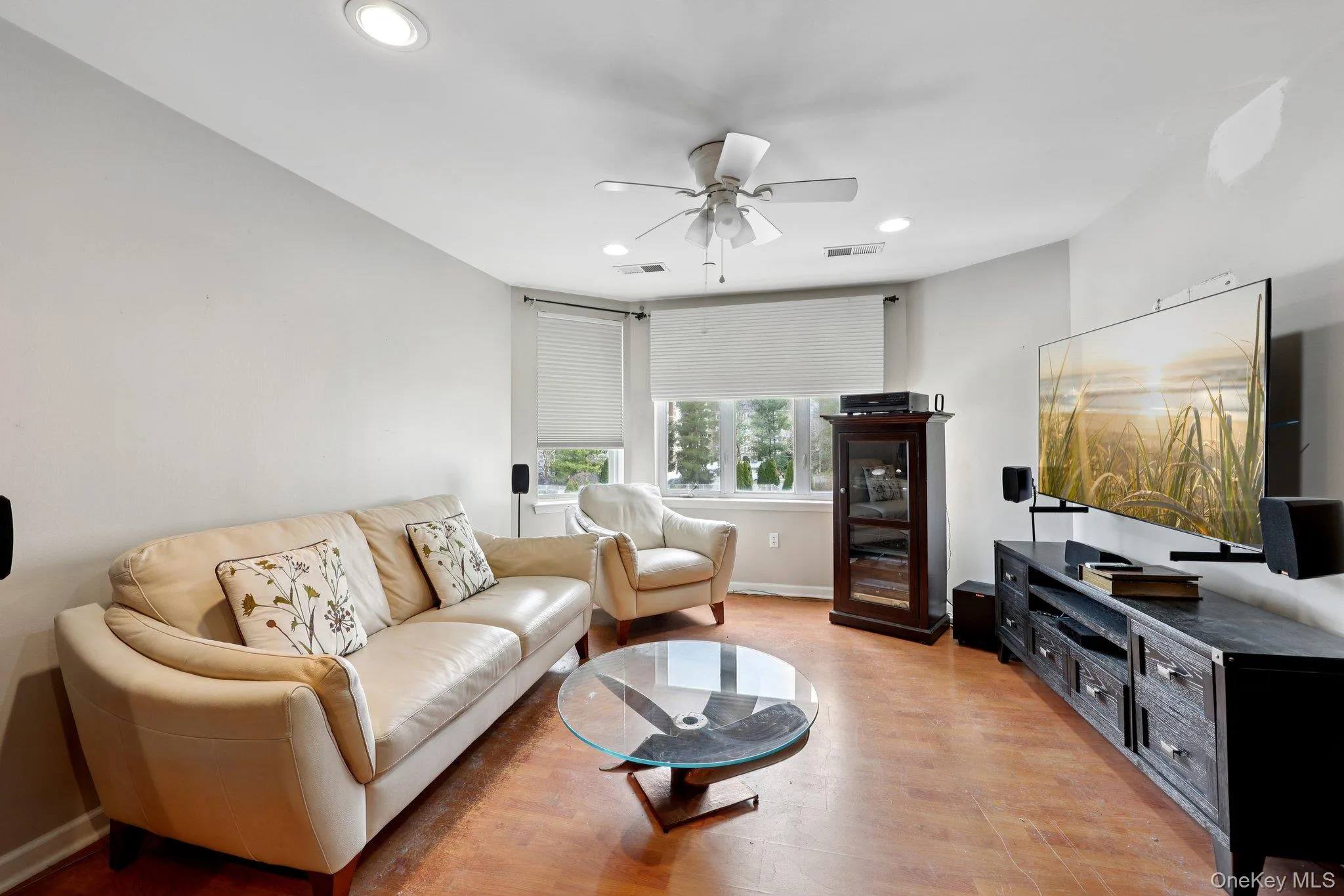 1220 Round Pointe Drive, Haverstraw, NY, 1 Bedroom Bedrooms, 4 Rooms Rooms,1 BathroomBathrooms,Residential,For Rent,Round Pointe,0,971378 1220 Round Pointe Drive, Haverstraw, NY, 1 Bedroom Bedrooms, 4 Rooms Rooms,1 BathroomBathrooms,Residential,For Rent,Round Pointe,0,971378