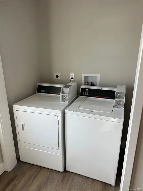 90 Greenwich Avenue, Goshen, NY, 1 Bedroom Bedrooms, 3 Rooms Rooms,1 BathroomBathrooms,Residential Lease,For Rent,Greenwich,0,971393 90 Greenwich Avenue, Goshen, NY, 1 Bedroom Bedrooms, 3 Rooms Rooms,1 BathroomBathrooms,Residential Lease,For Rent,Greenwich,0,971393