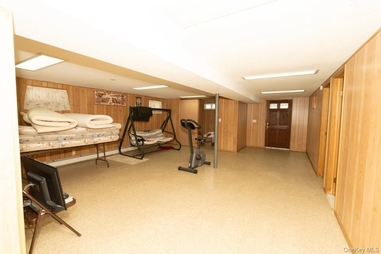 305 10th Street, North Hempstead, NY, 5 Bedrooms Bedrooms, 10 Rooms Rooms,3 BathroomsBathrooms,Residential,For Rent,10th,0,971409 305 10th Street, North Hempstead, NY, 5 Bedrooms Bedrooms, 10 Rooms Rooms,3 BathroomsBathrooms,Residential,For Rent,10th,0,971409